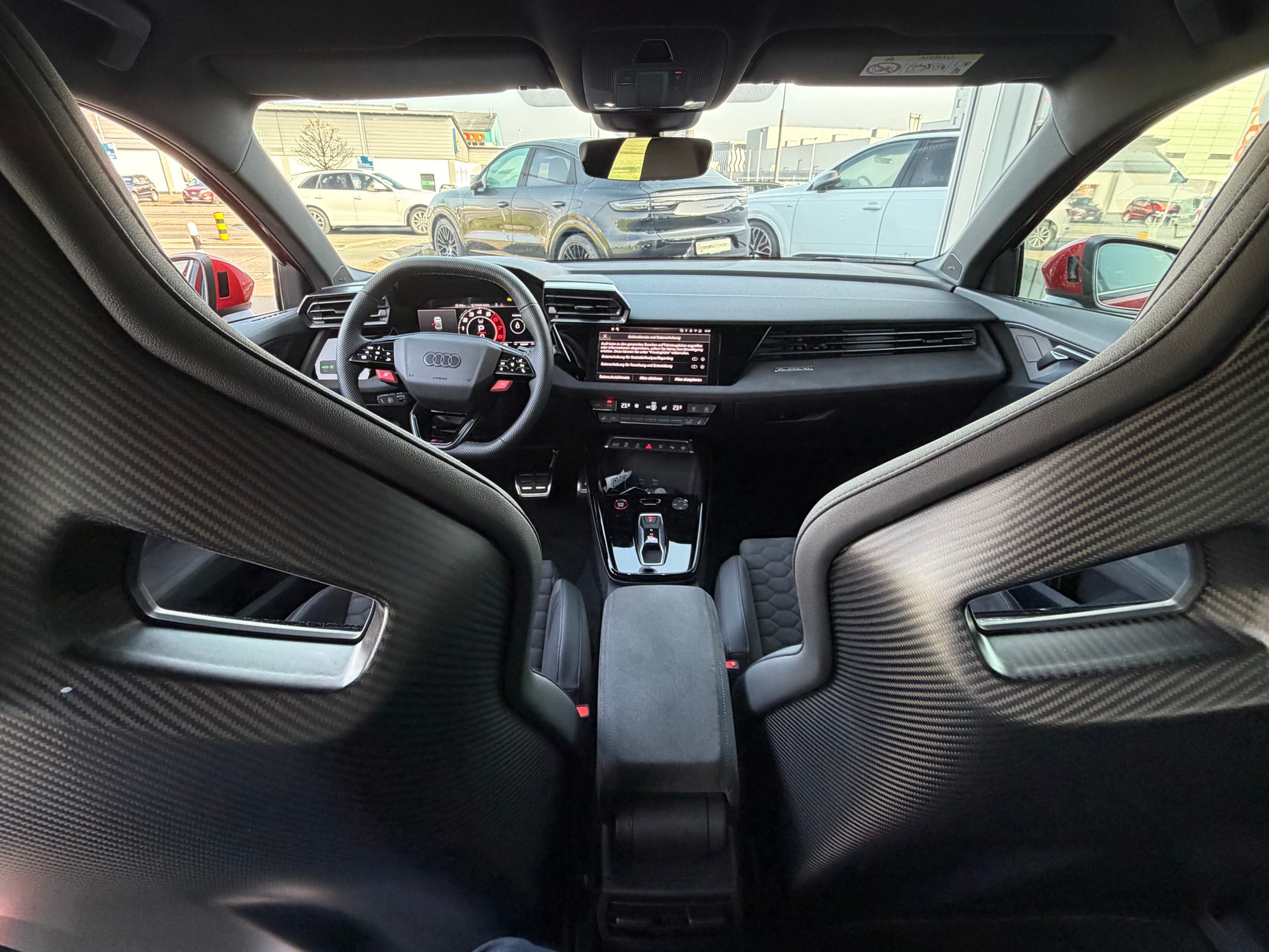 AUDI RS3 Limousine 2.5 TSI quattro S-tronic *280KM/H - CARBON - SCHALENSITZE - SONOS*-image-8