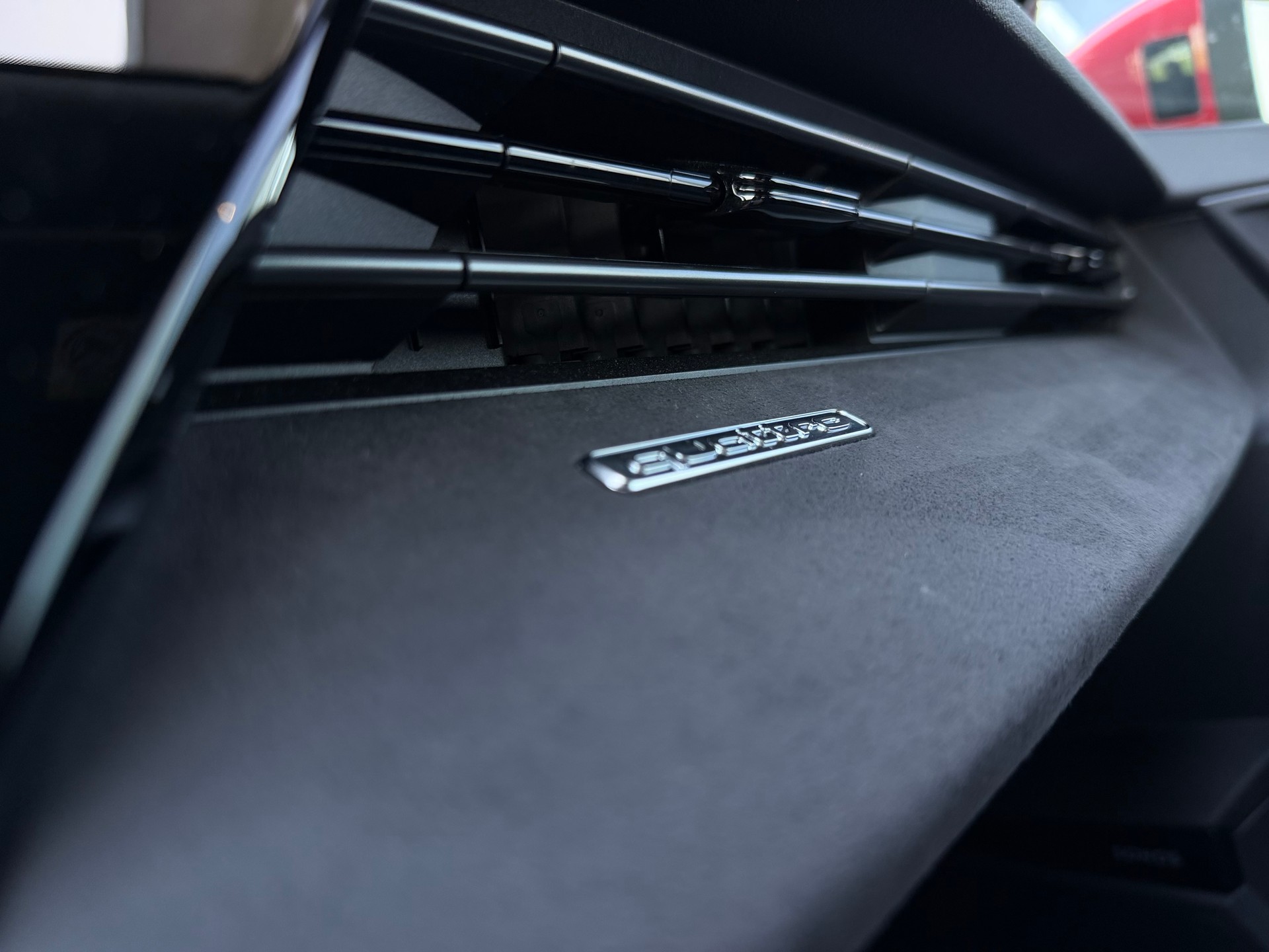 AUDI RS3 Limousine 2.5 TSI quattro S-tronic *280KM/H - CARBON - SCHALENSITZE - SONOS*-image-25