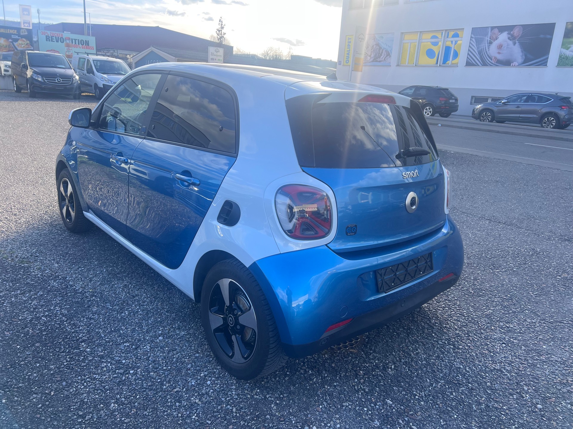 SMART forfour EQ-image-4
