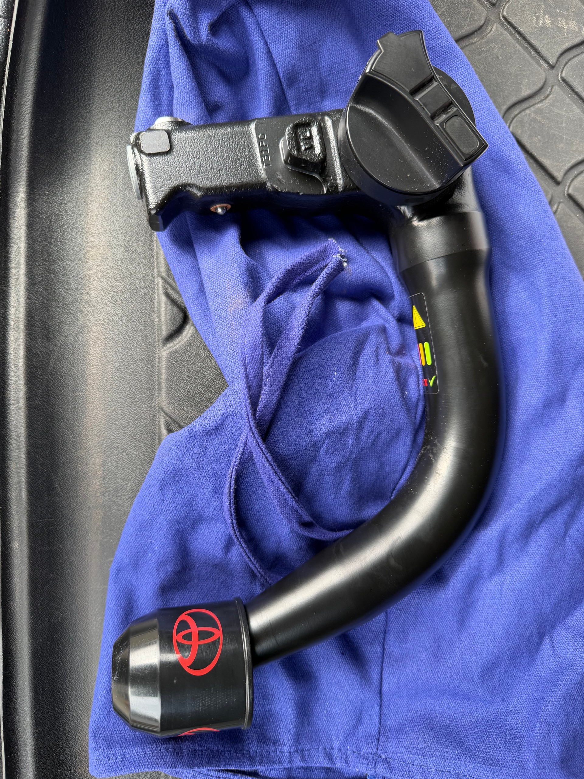 TOYOTA RAV-4 2.5 PHEV Platinum e-CVT 4WD-image-10