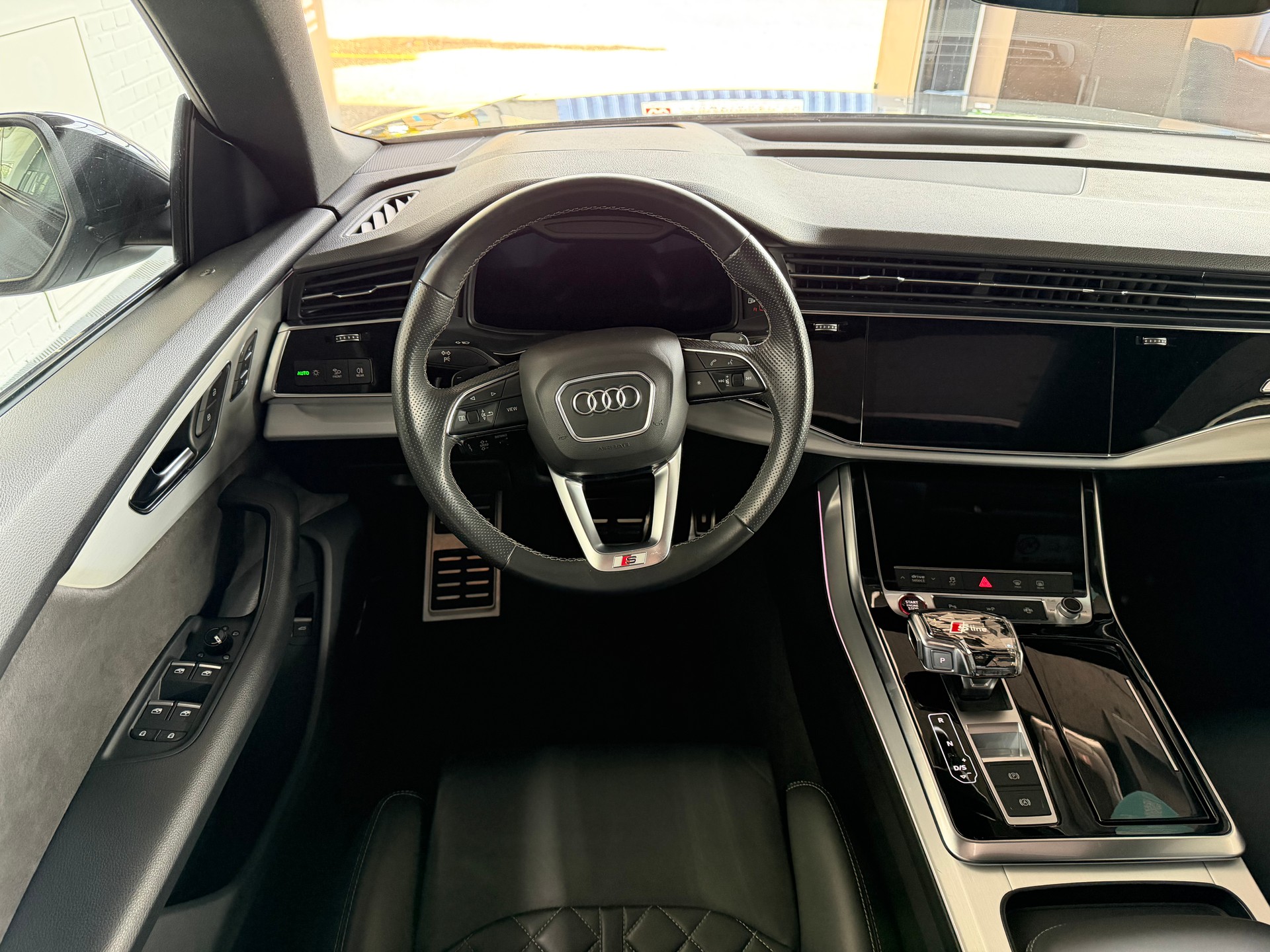AUDI SQ8 4.0 V8 TFSI 508 PS 4X4 quattro tiptronic-image-14