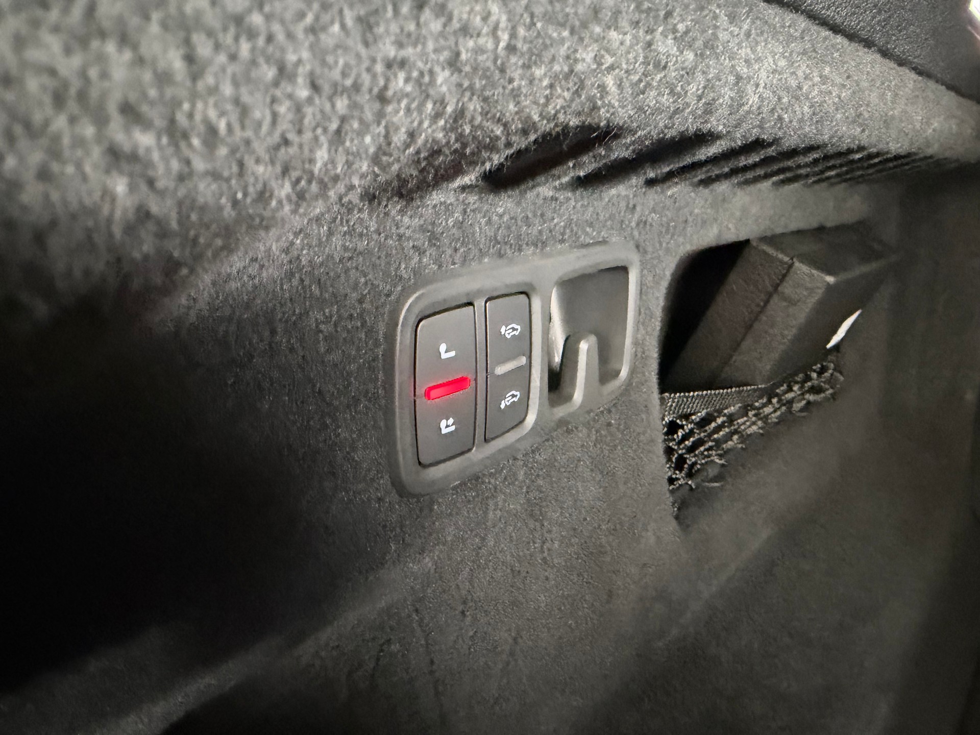 AUDI SQ8 4.0 V8 TFSI 508 PS 4X4 quattro tiptronic-image-12