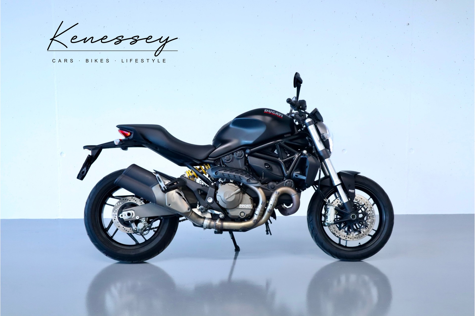 DUCATI Monster 821 | SCHWARZ MATT | TOP ZUSTAND-image-0