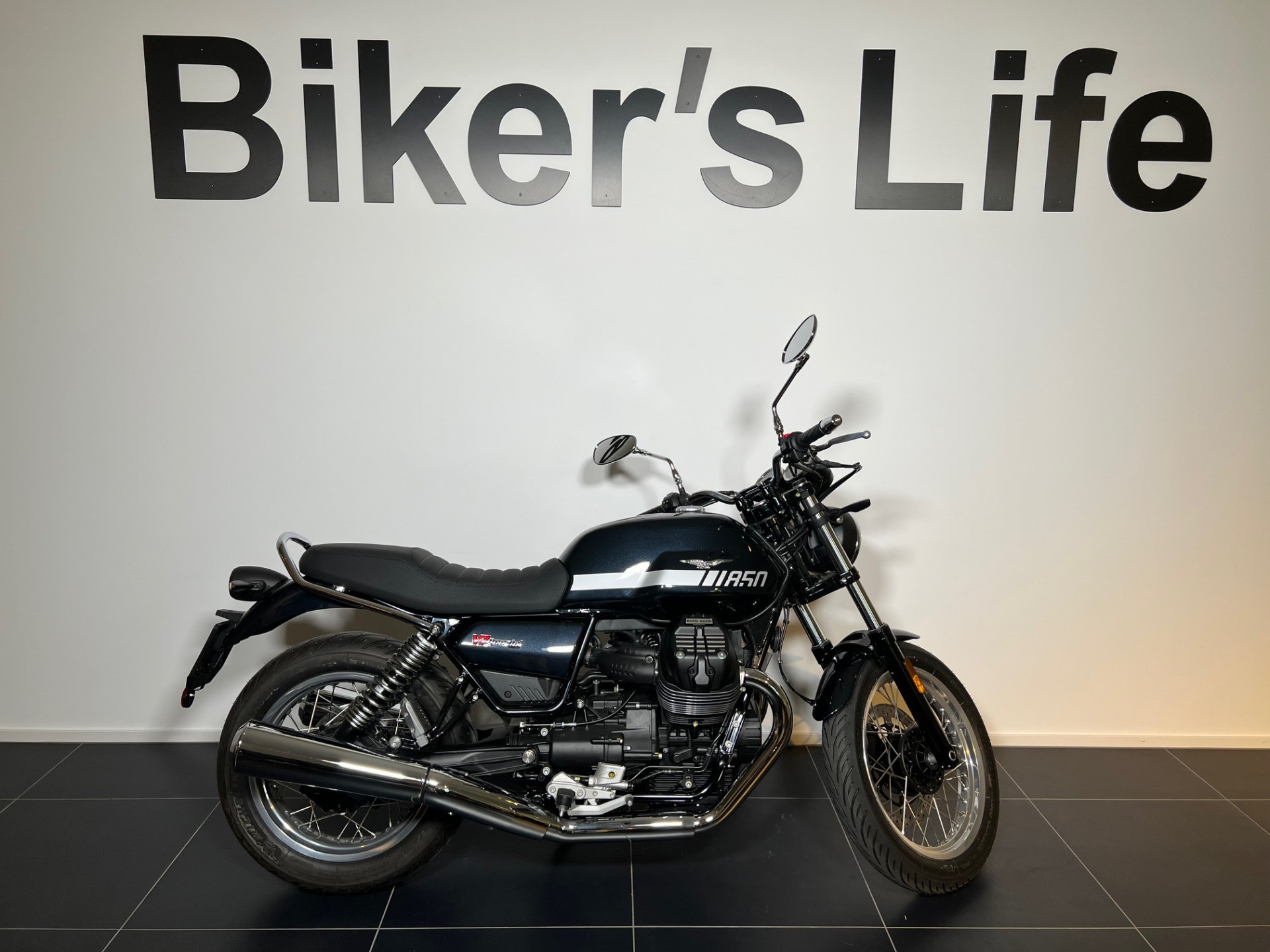 MOTO GUZZI V7 850 Special-image-0
