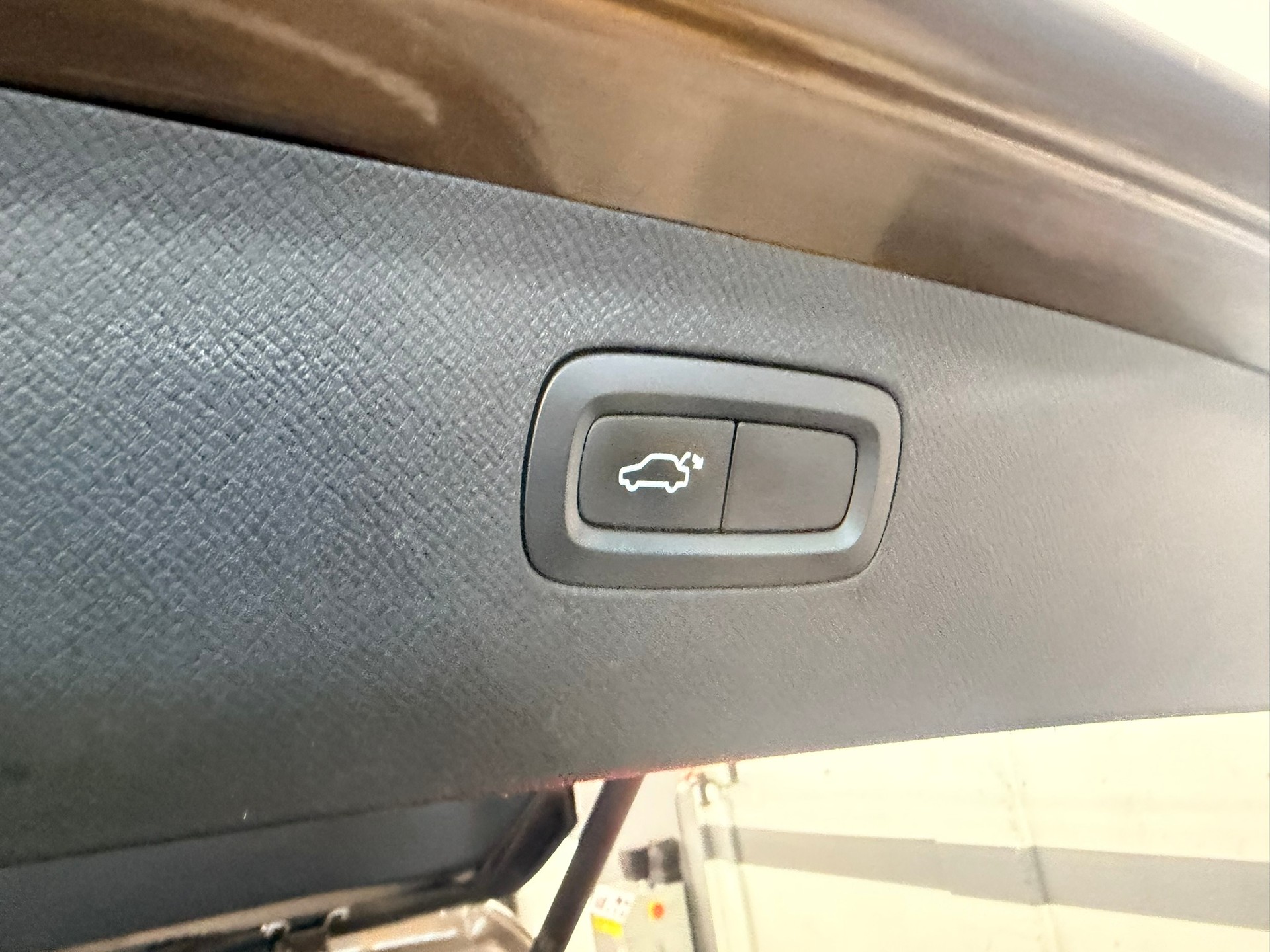 VOLVO XC90 D5 AWD Inscription Geartronic-image-13