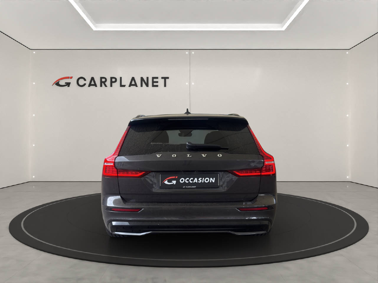 VOLVO V60 2.0 B5 Ultimate Dark AWD-showroom-element-3