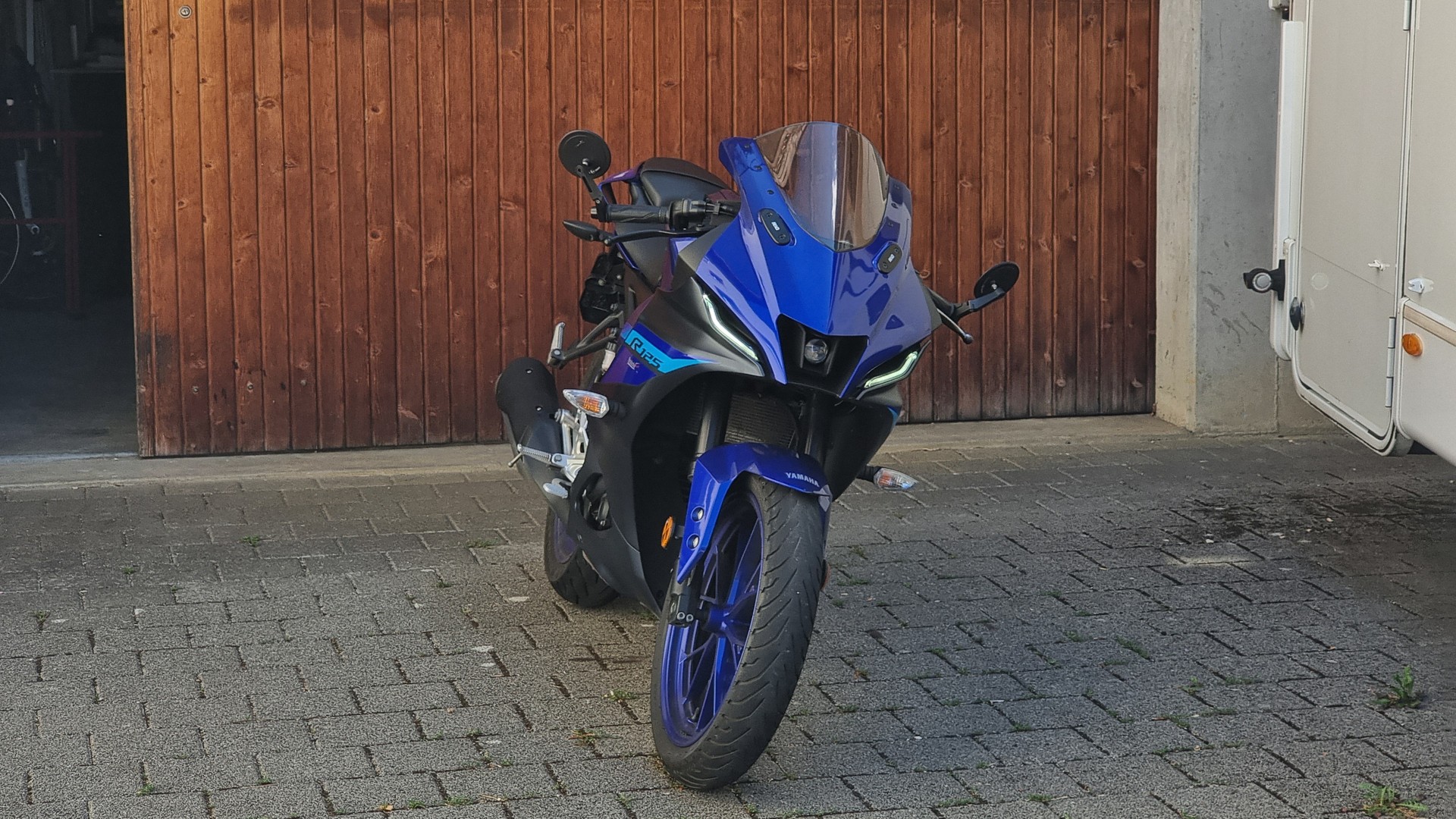 YAMAHA YZF-R 125 ABS-image-3