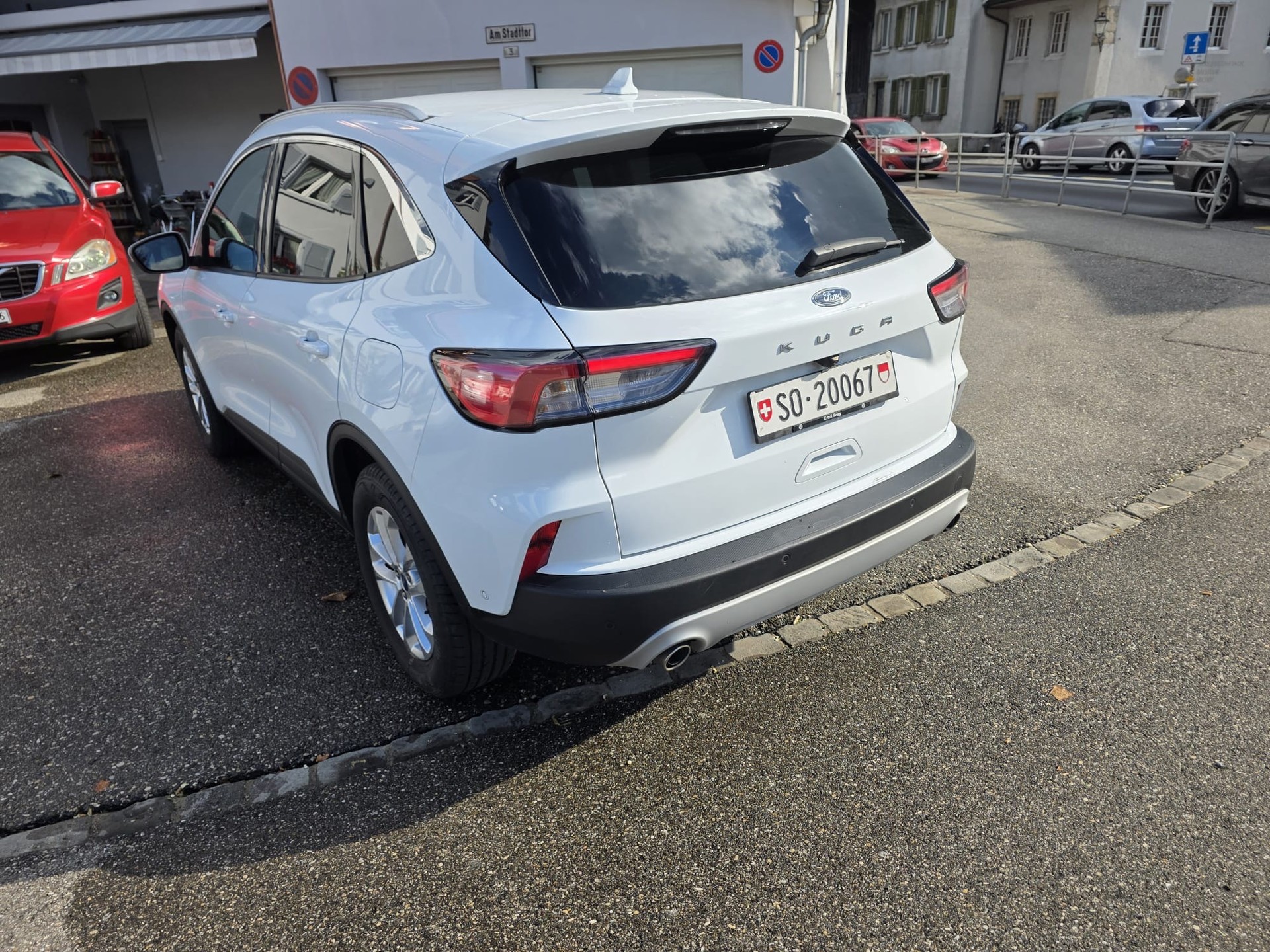 FORD Kuga 1.5 TDCi Titanium 2WD-image-3