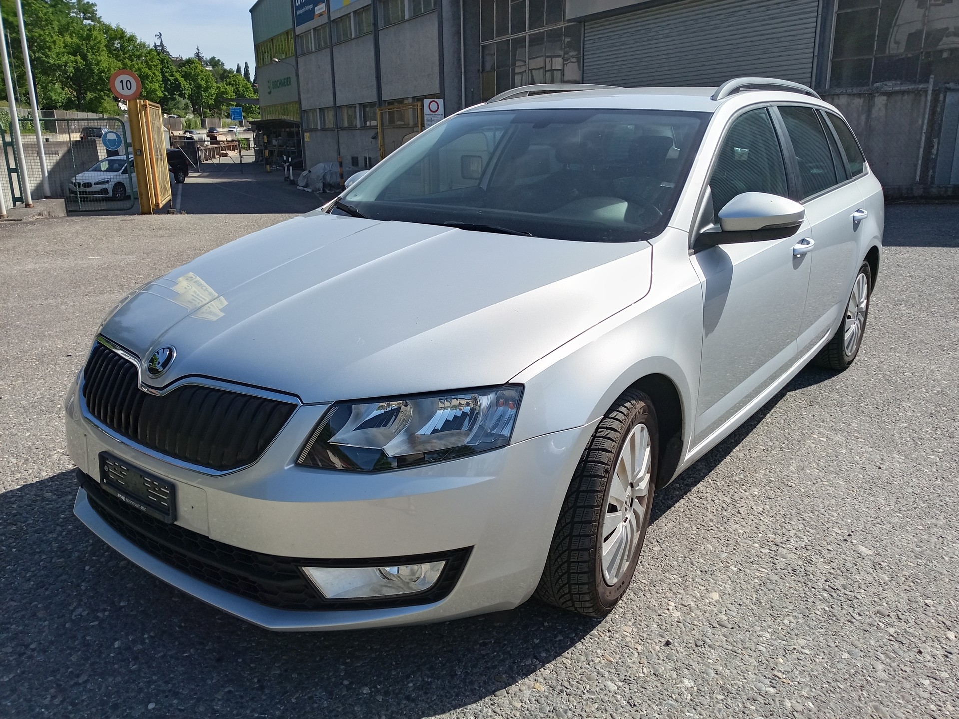 SKODA Octavia Combi 1.6 TDI Fresh DSG