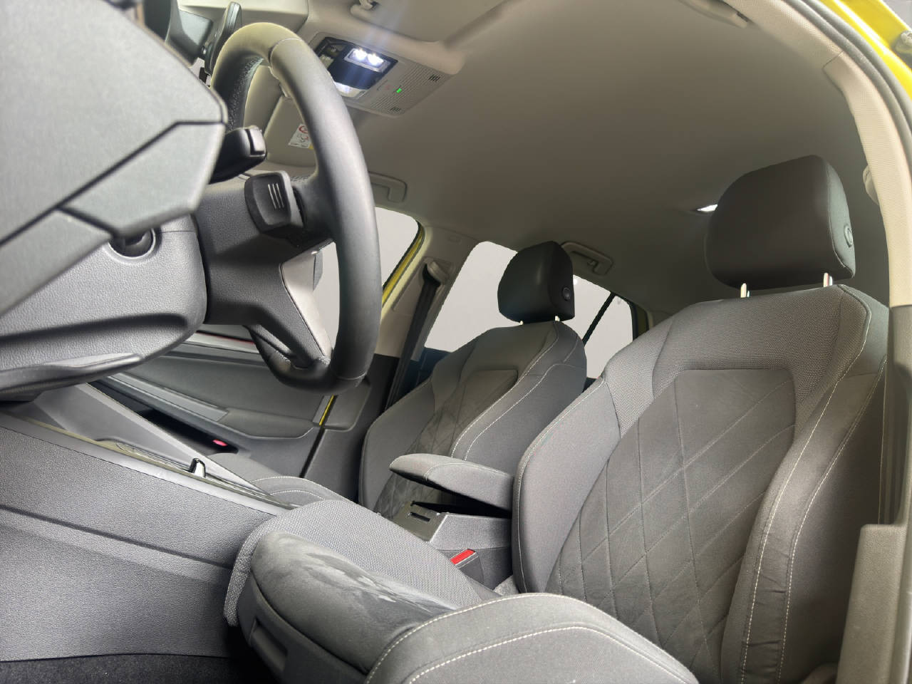 VW Golf 8 (VIII) 1.4 TSI PHEV Style DSG-Automat-image-11