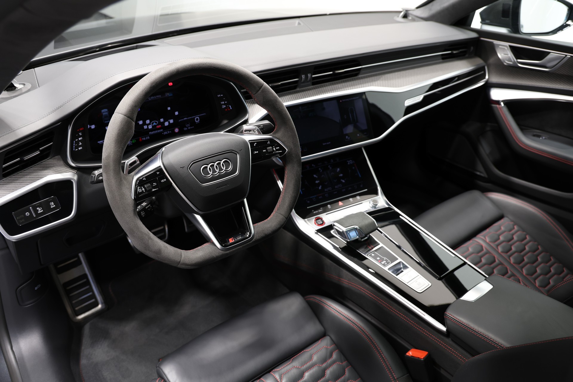 AUDI RS7 Sportback MHEV *Mattlackierung Audi Exclusive*Vollaustattung*Dynamik-Paket Plus*-image-17