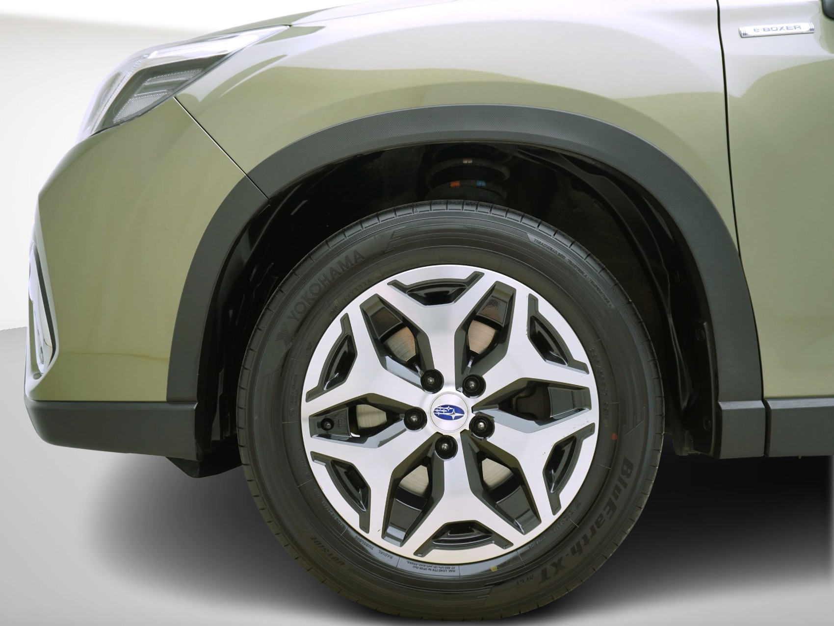 SUBARU Forester Station 2.0i e-Boxer Swiss Plus-image-6