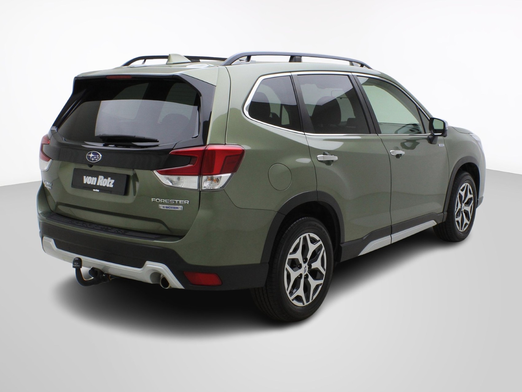 SUBARU Forester Station 2.0i e-Boxer Swiss Plus-image-4