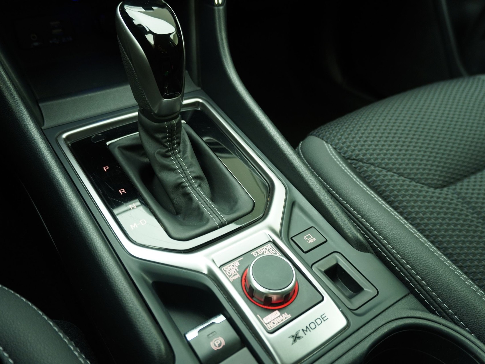 SUBARU Forester Station 2.0i e-Boxer Swiss Plus-image-15