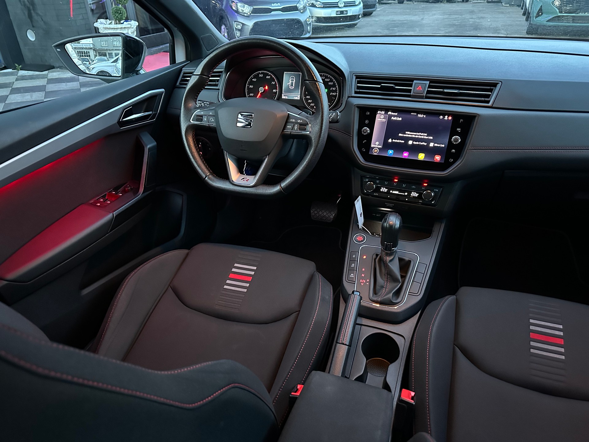 SEAT Ibiza 1.0 EcoTSI Hola FR DSG-image-10
