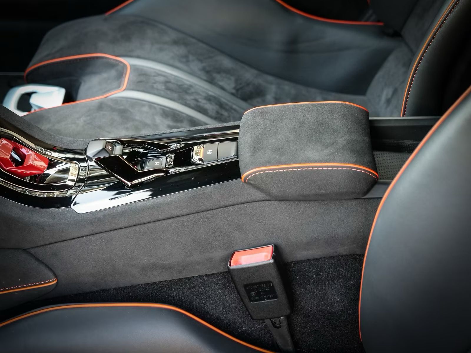 LAMBORGHINI Huracan Sterrato LP610-4 "Arancio Xanto", 1 / 1499" Original Lamborghini Garantie bis Feb 2028-image-21