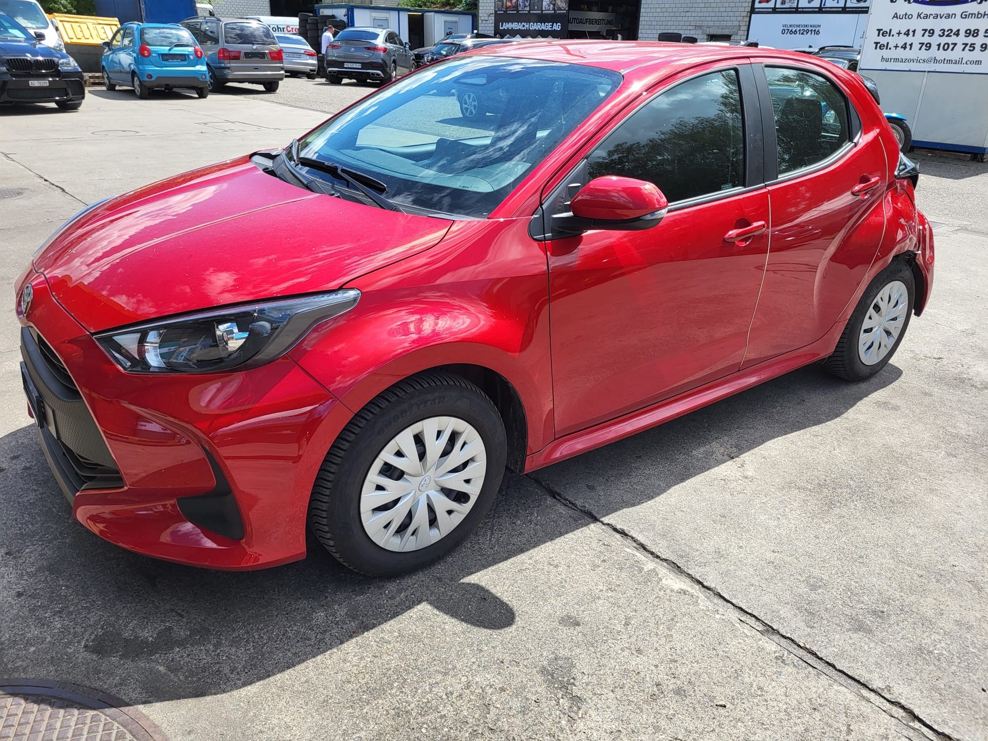 TOYOTA Yaris 1.5 Comfort e-CVT-image-6