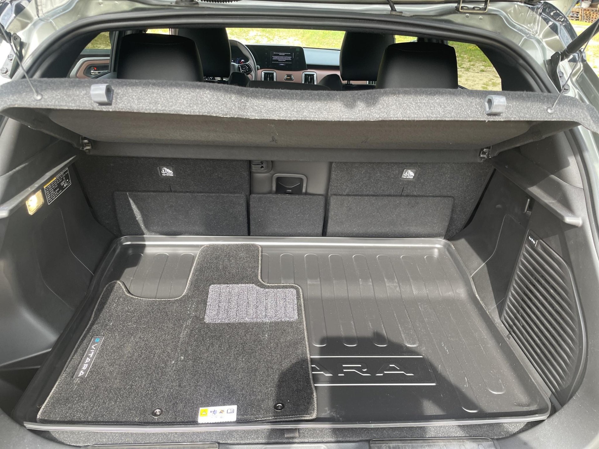 SUZUKI e Vitara Compact Top 4x4-image-7