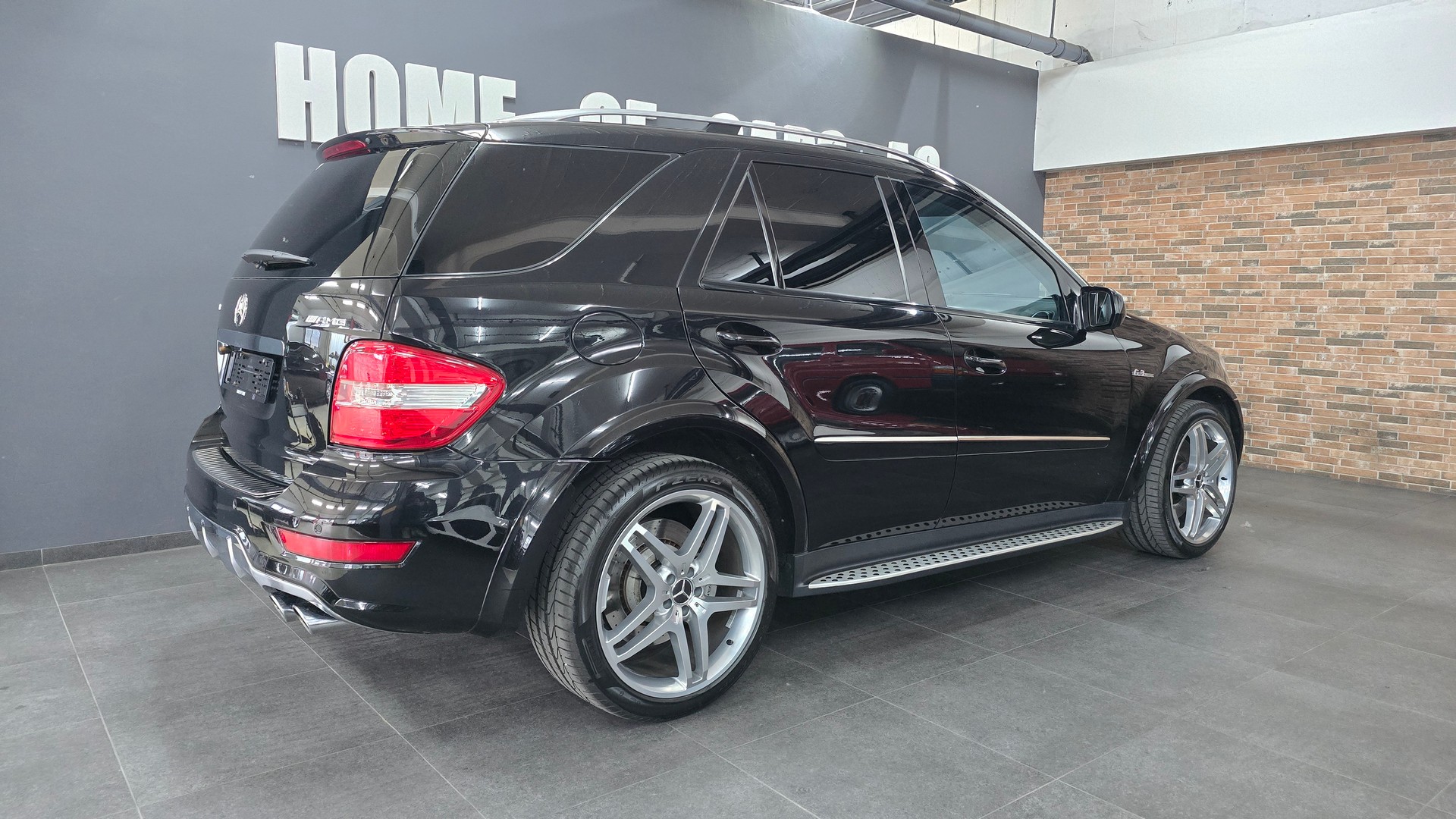 MERCEDES-BENZ ML 63 AMG 4Matic 7G-Tronic-image-10