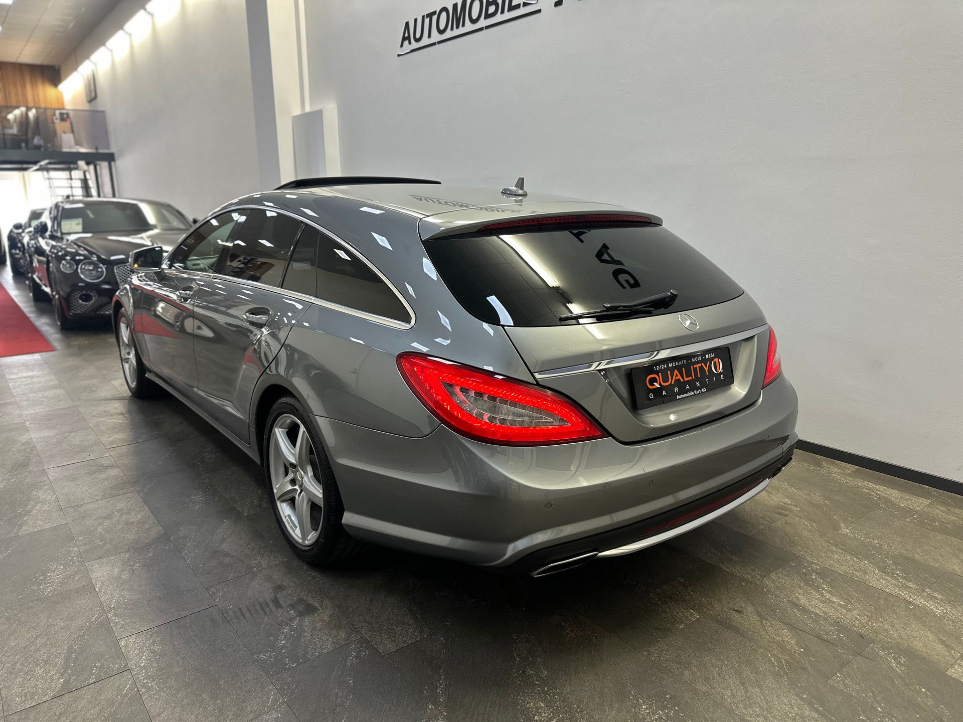 MERCEDES-BENZ CLS SB 350 CDI Executive 4Matic 7G-Tronic-showroom-element-3