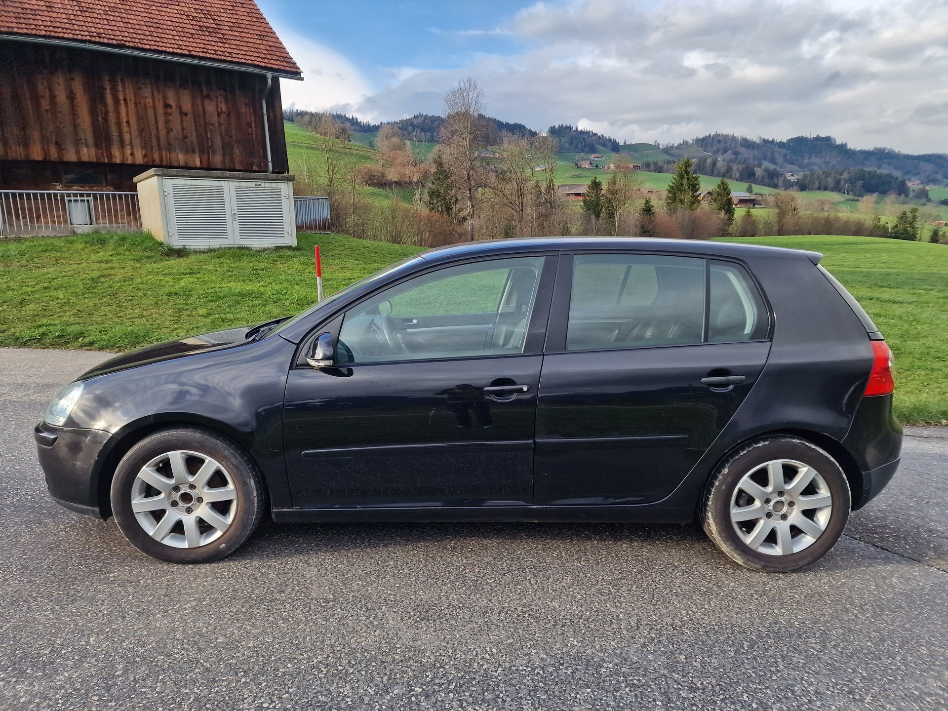 VW Golf 2.0 FSI Comfortline-image-1