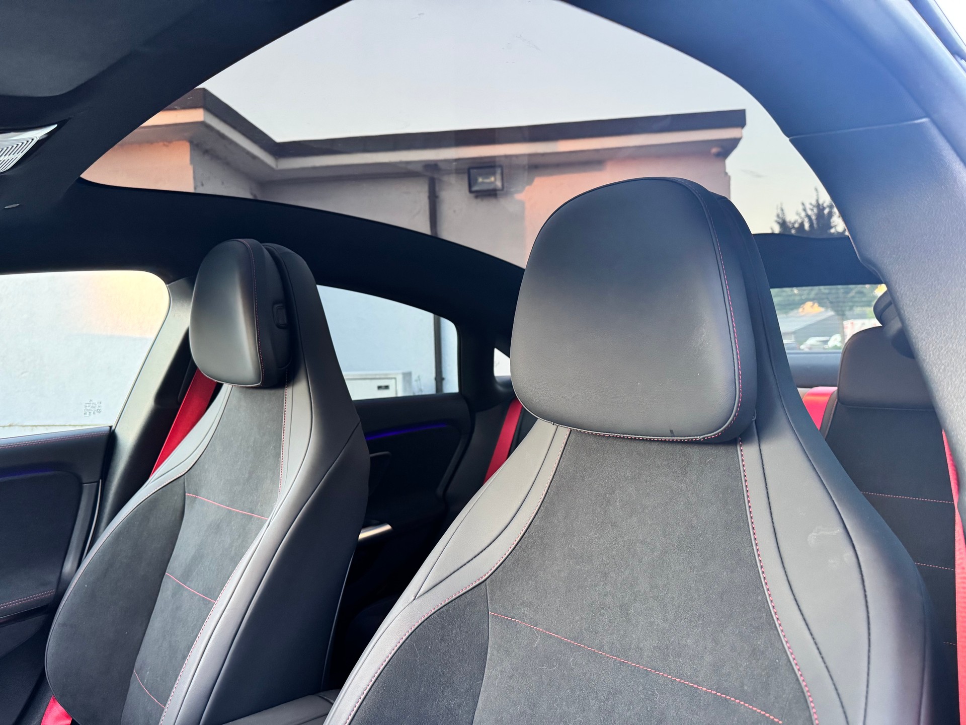 MERCEDES-BENZ CLA 250+ 85 kWh EQ AMG Line-image-10