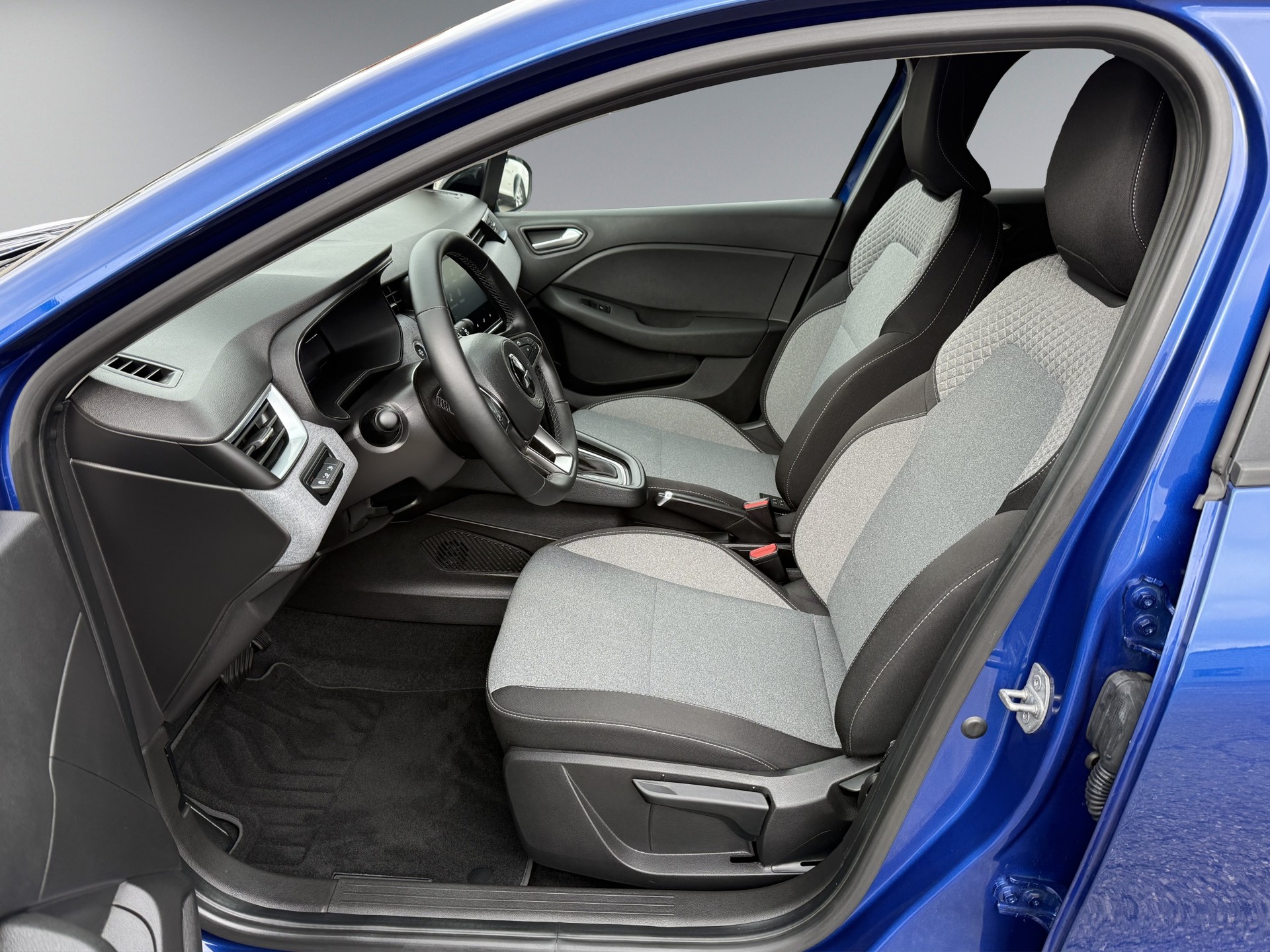 MITSUBISHI COLT 1.6 HEV Invite+-image-7