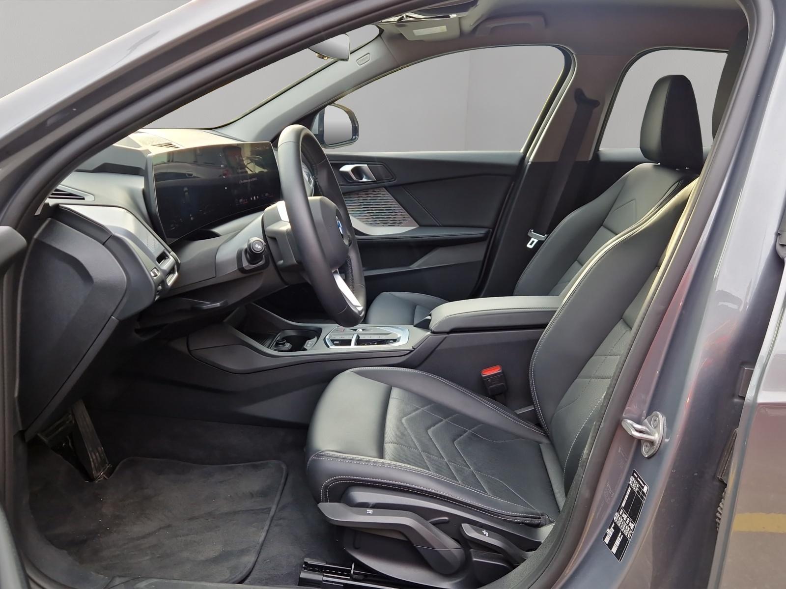 BMW 120 Steptronic (CH)⛽-image-9