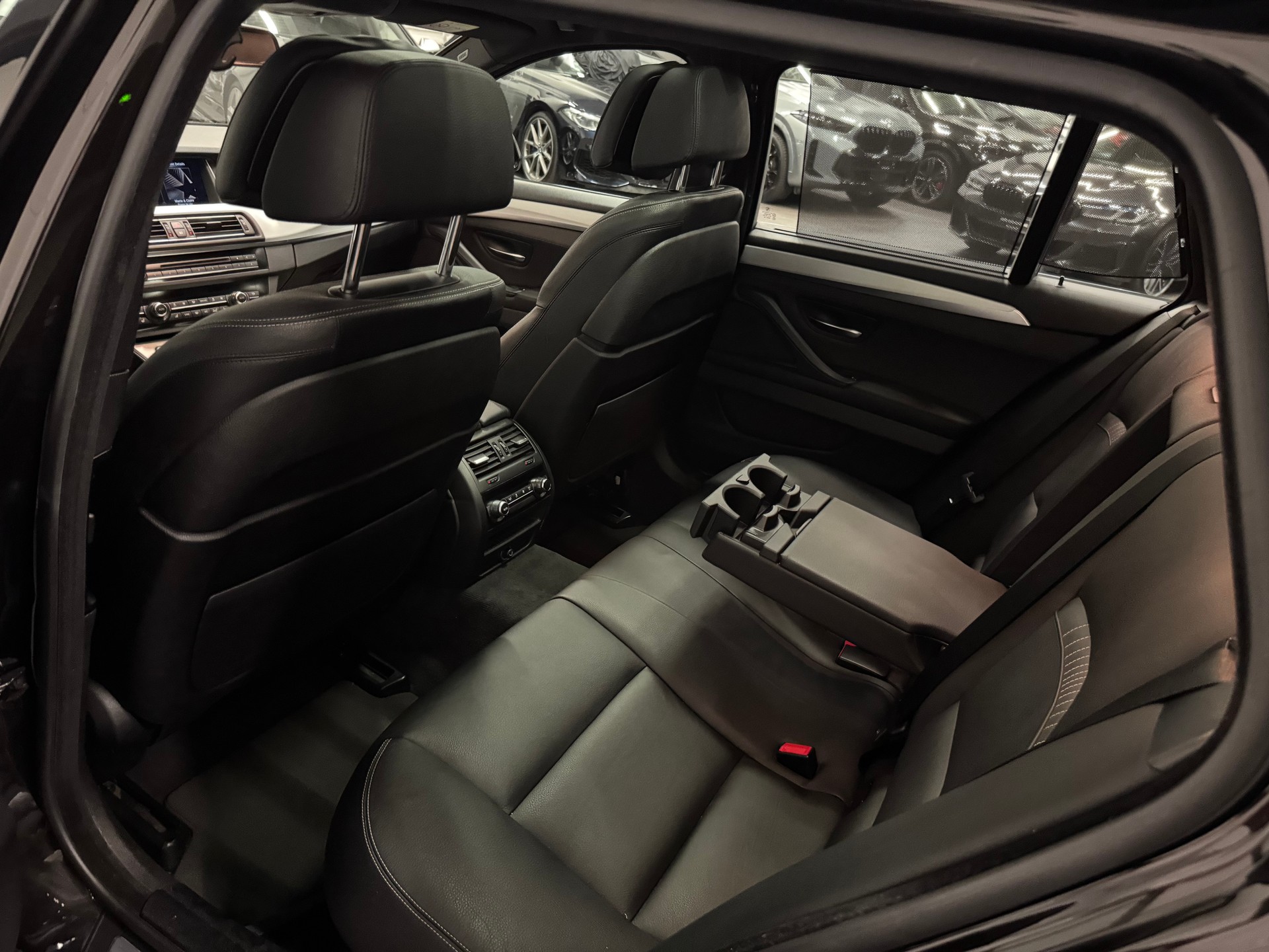 BMW M550d Touring xDrive Steptronic-image-22