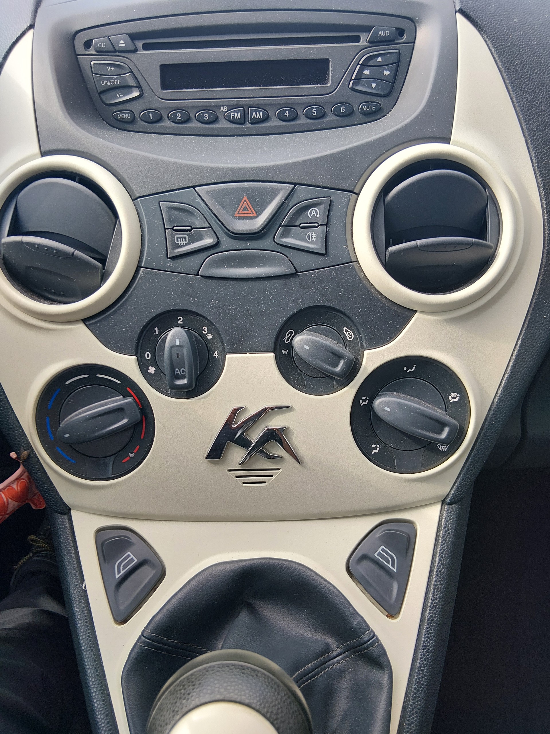 FORD KA 1.25 Trend-image-4