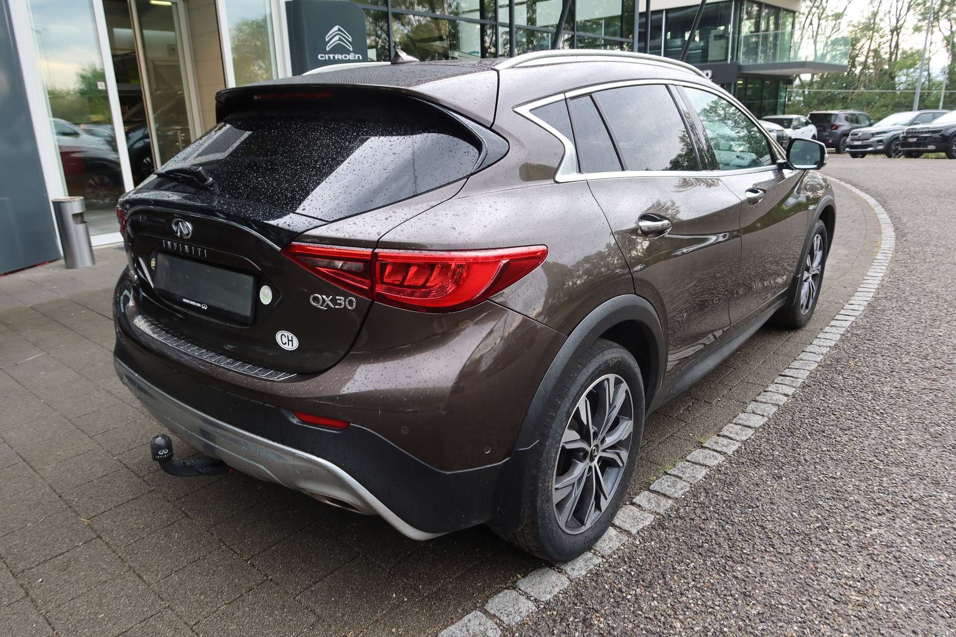 INFINITI QX30 2.2d Premi. Tech AWD-image-2