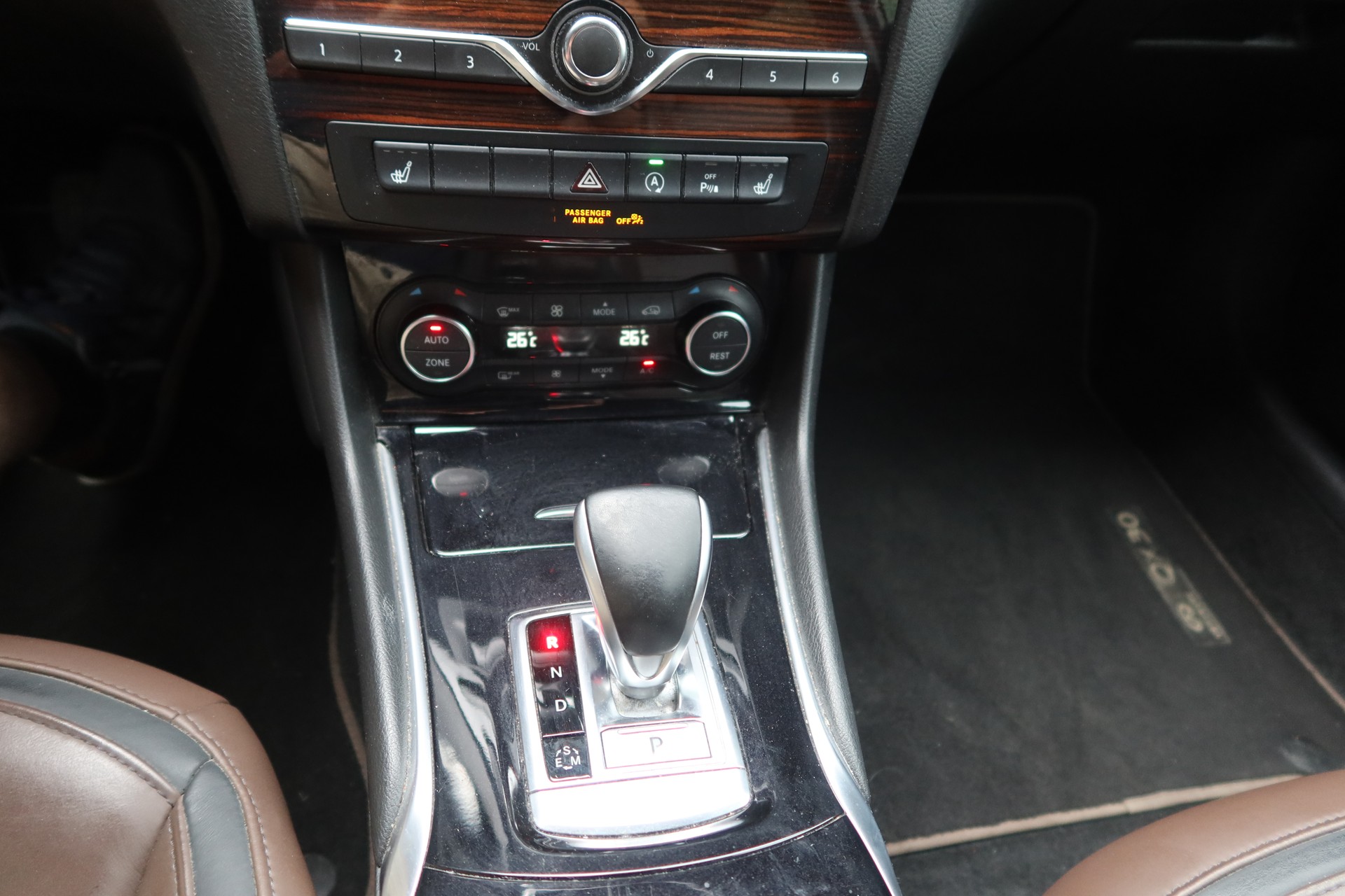 INFINITI QX30 2.2d Premi. Tech AWD-image-13