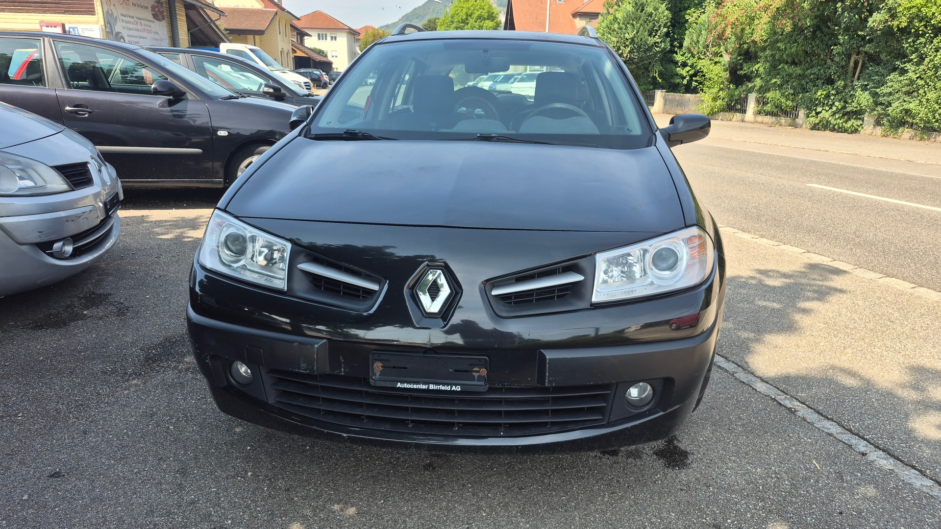 RENAULT Mégane Break 1.6 16V Expression-image-1