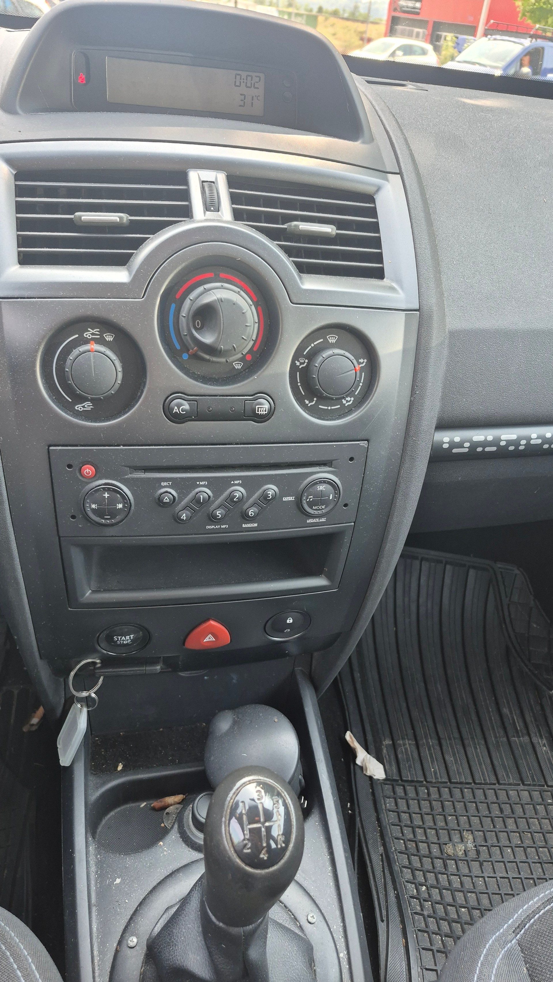 RENAULT Mégane Break 1.6 16V Expression-image-9