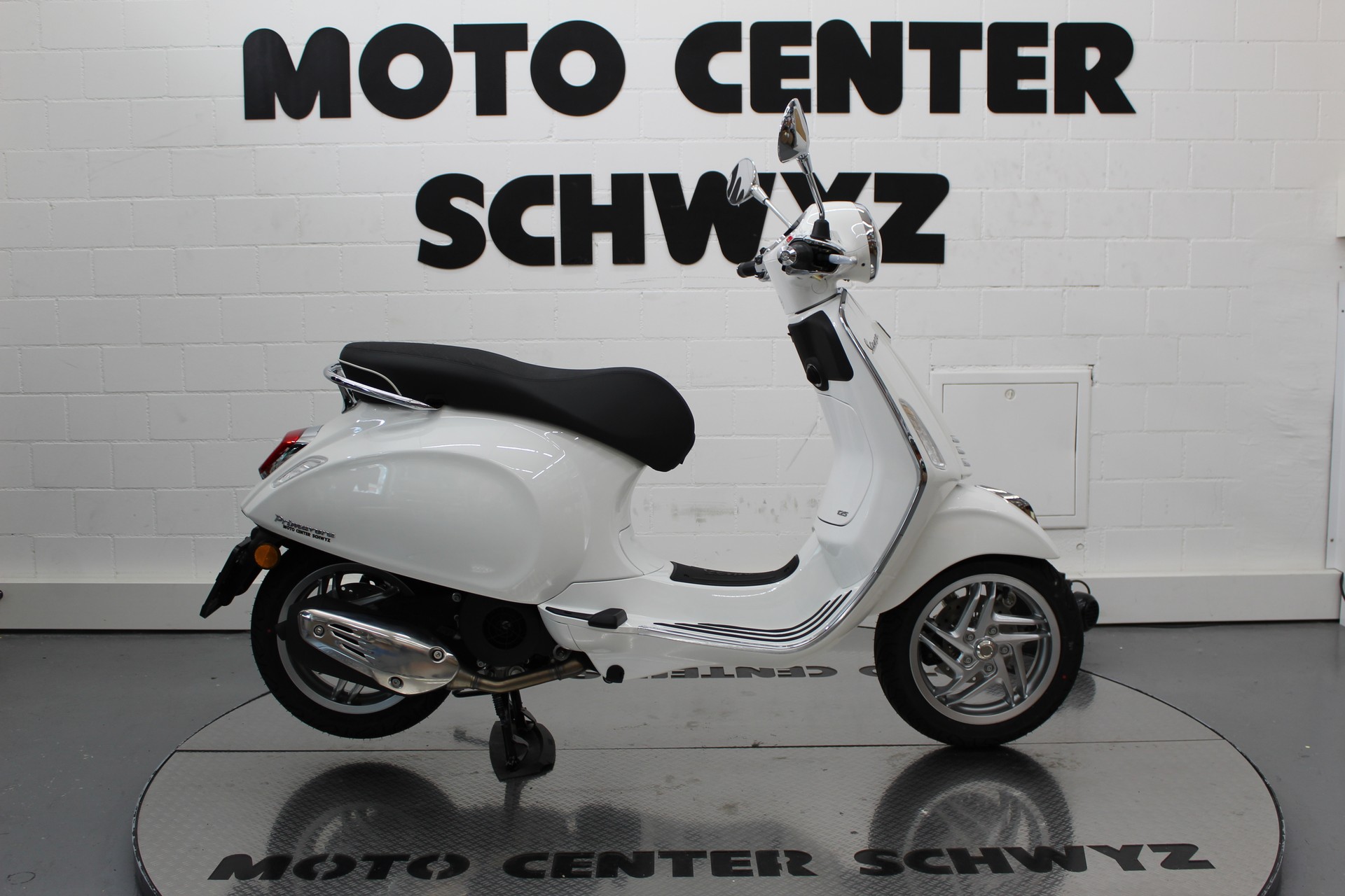 PIAGGIO Vespa Primavera 125-image-0