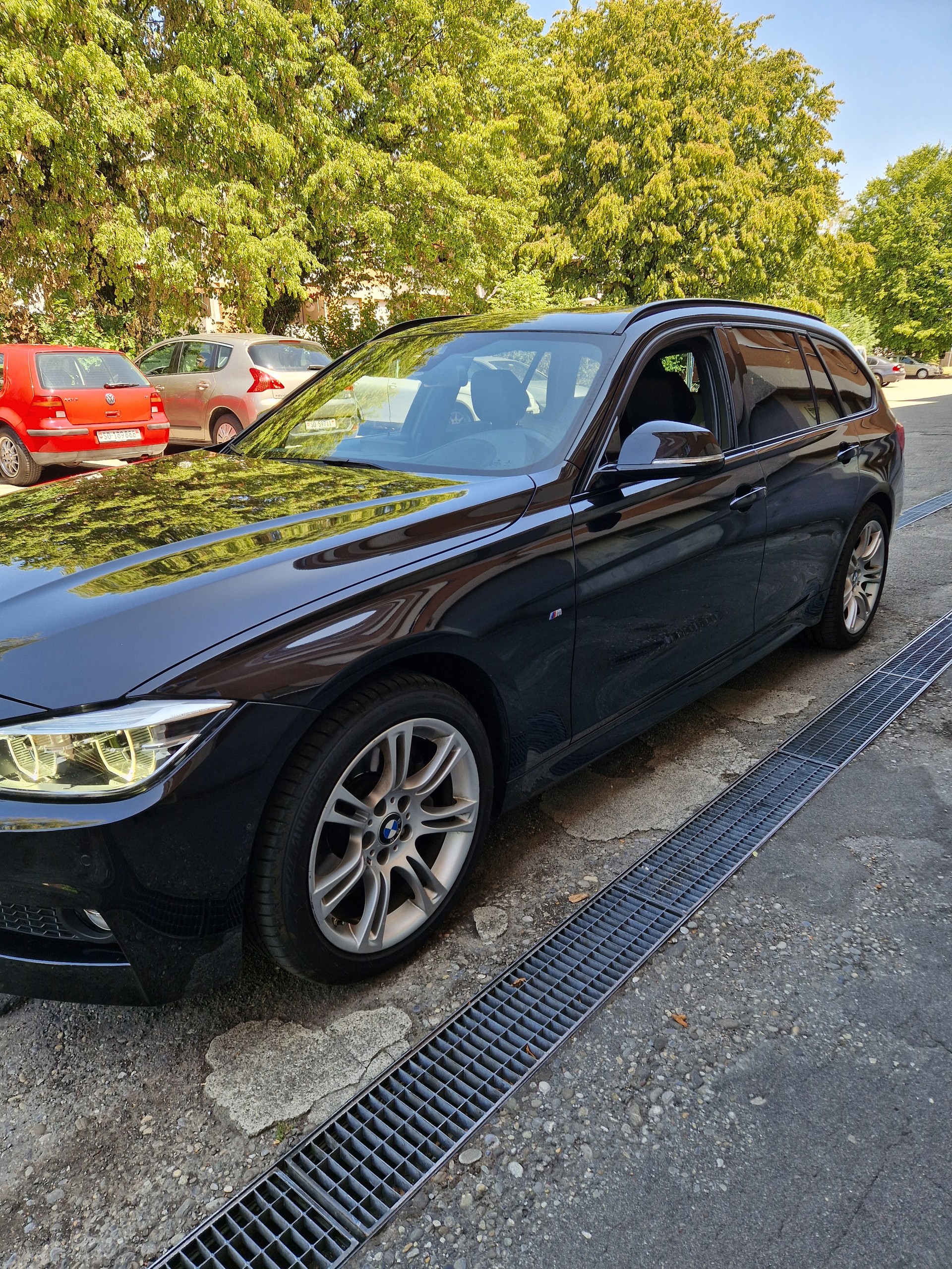 BMW 340i xDrive Touring Steptronic-showroom-element-3