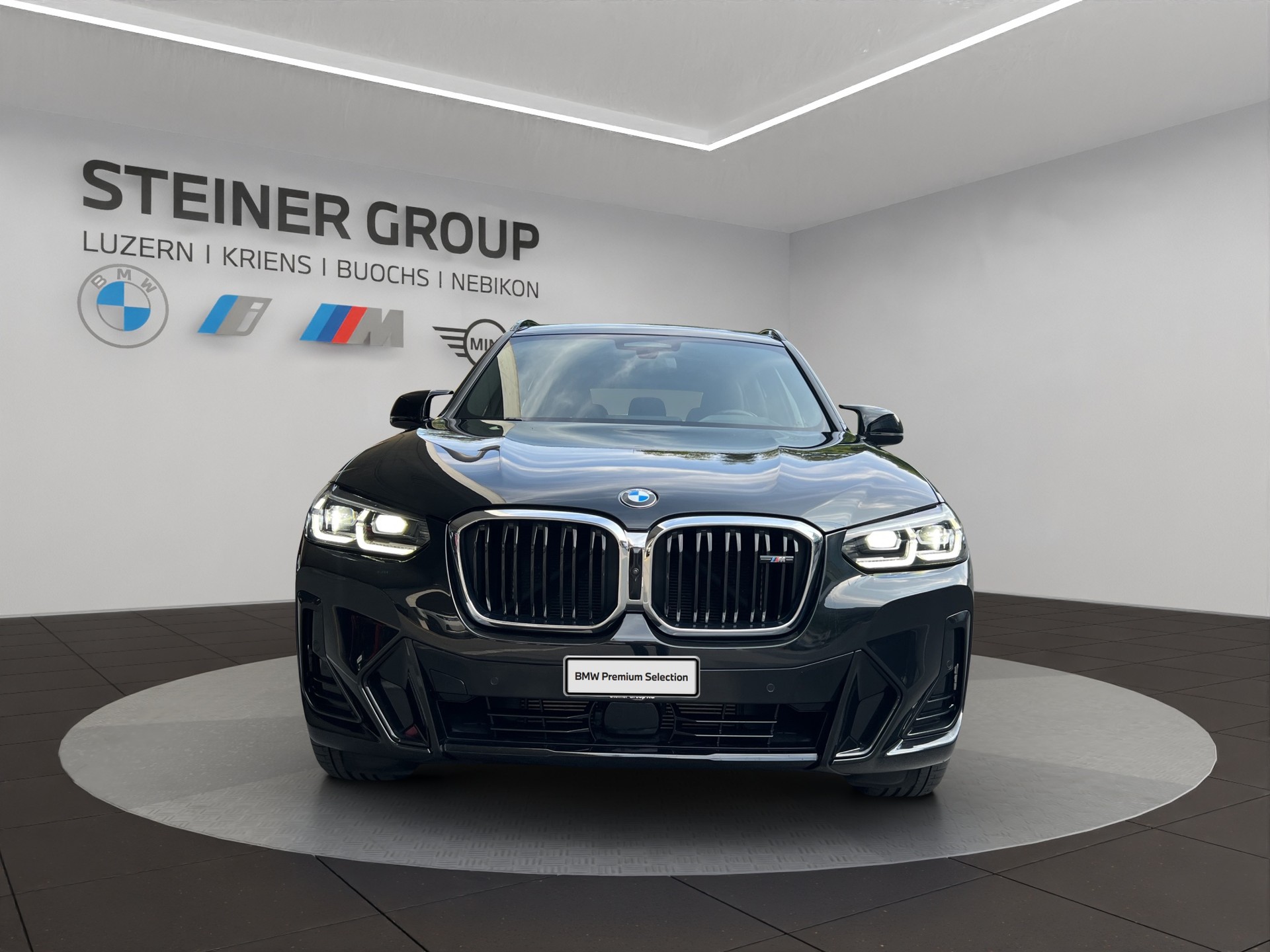 BMW X3 M40i-showroom-element-1