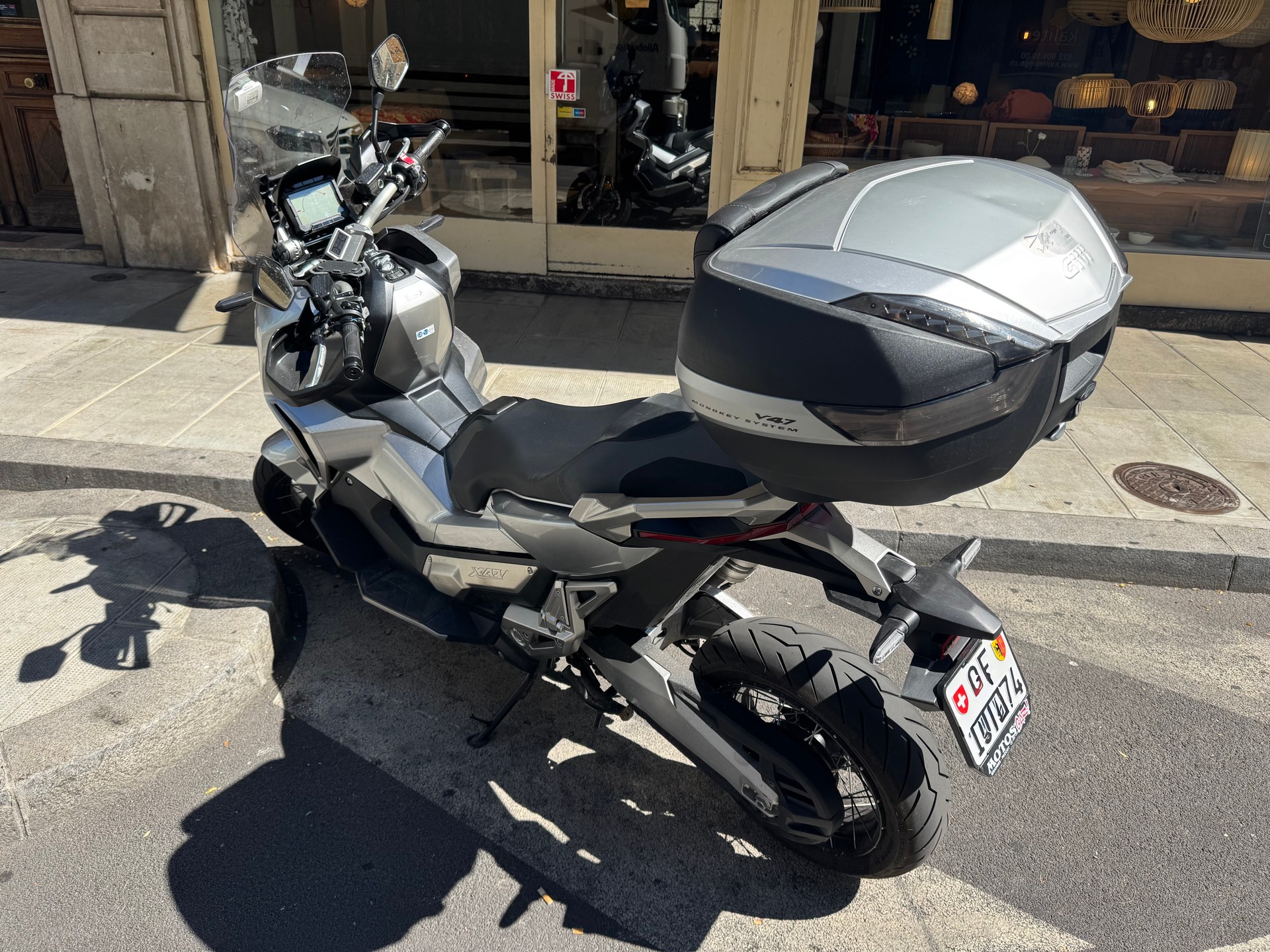 HONDA X-ADV 750 ABS-image-3