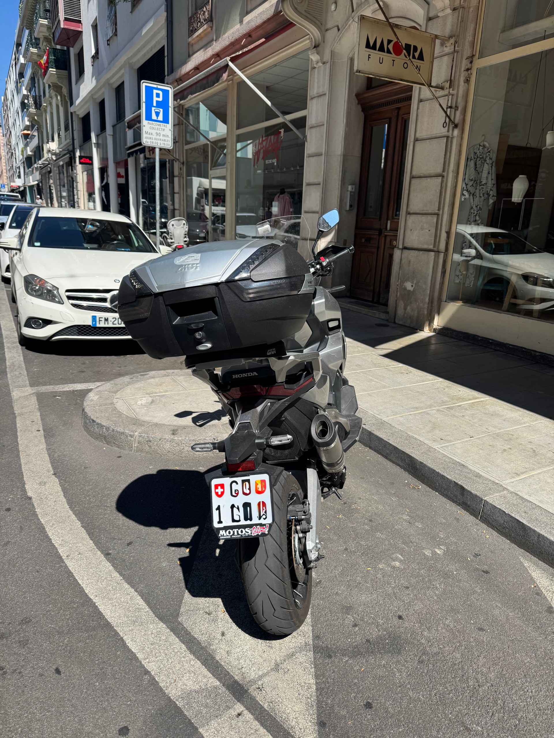 HONDA X-ADV 750 ABS-image-2