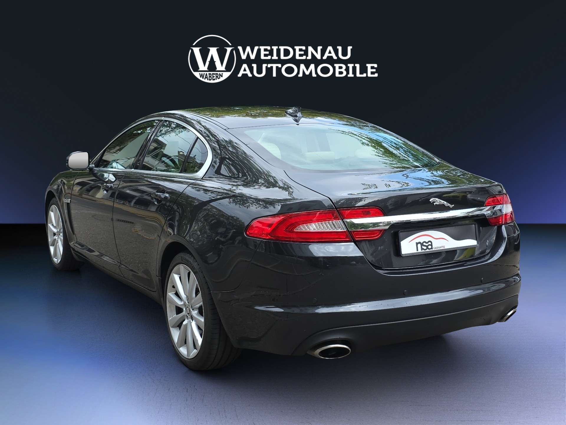 JAGUAR XF 3.0 V6 S/C Luxury 4x4-showroom-element-3