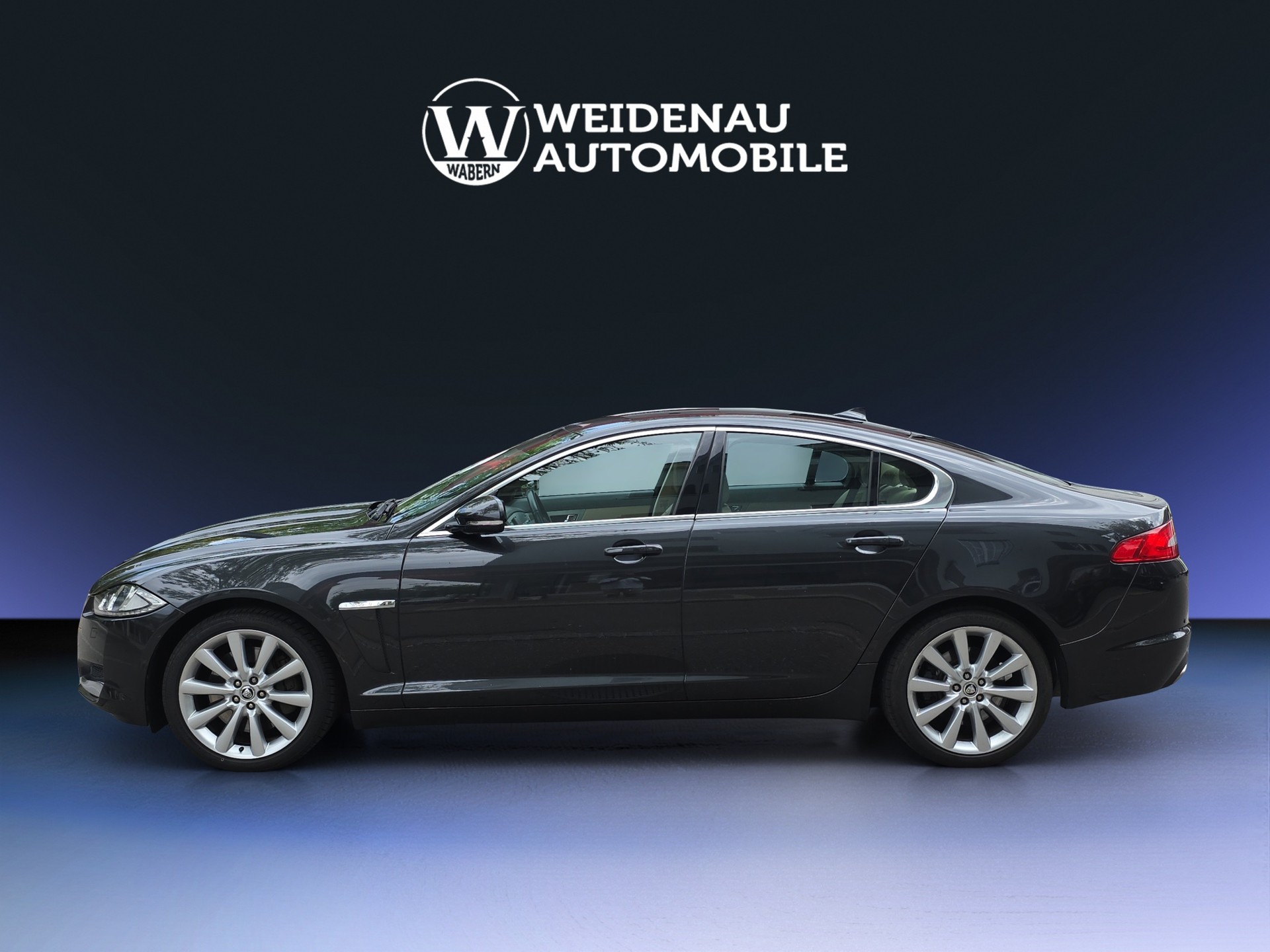 JAGUAR XF 3.0 V6 S/C Luxury 4x4-showroom-element-2