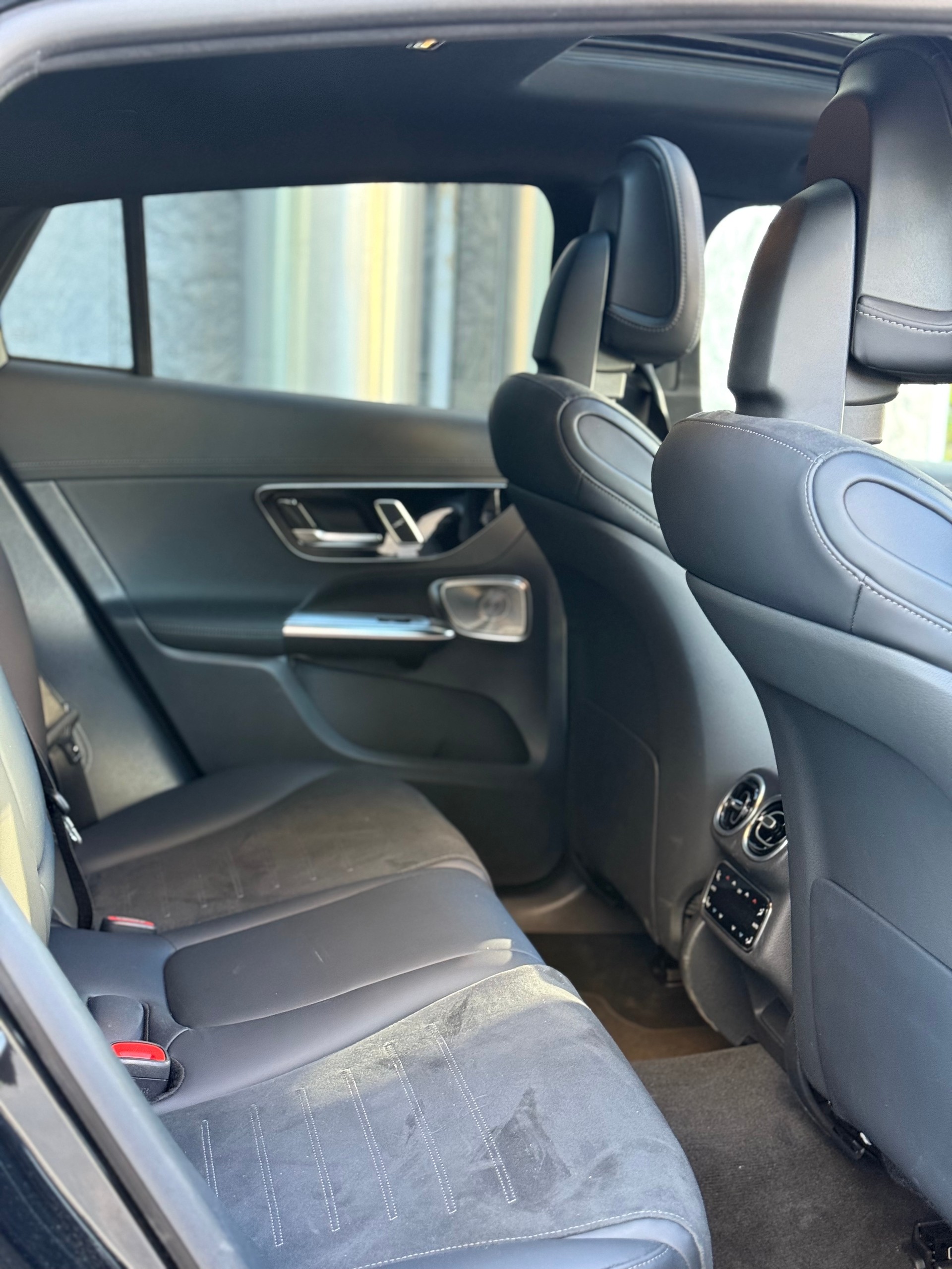 MERCEDES-BENZ GLC 300 4Matic 9G-Tronic-image-10