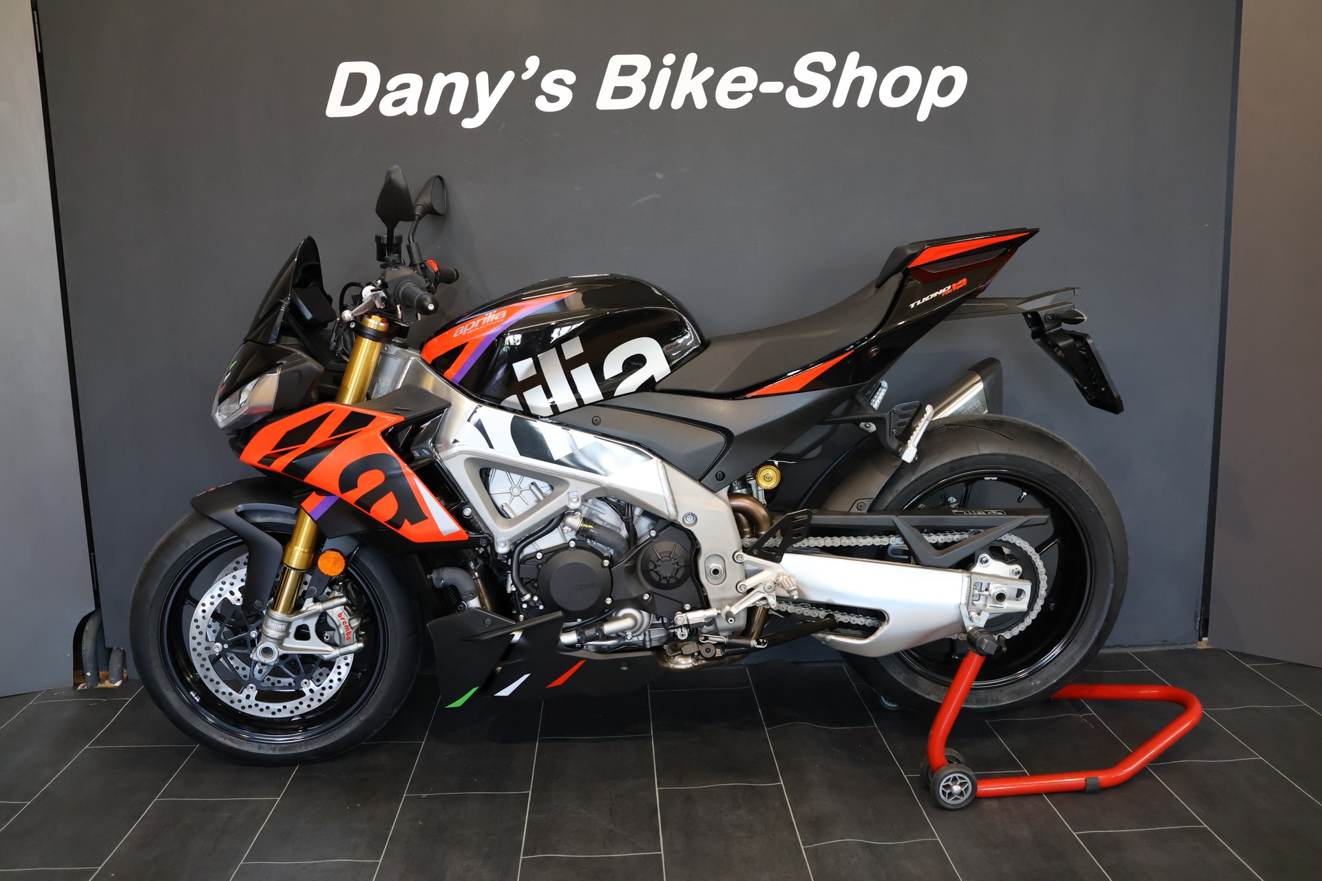 APRILIA Tuono V4 1100 Factory