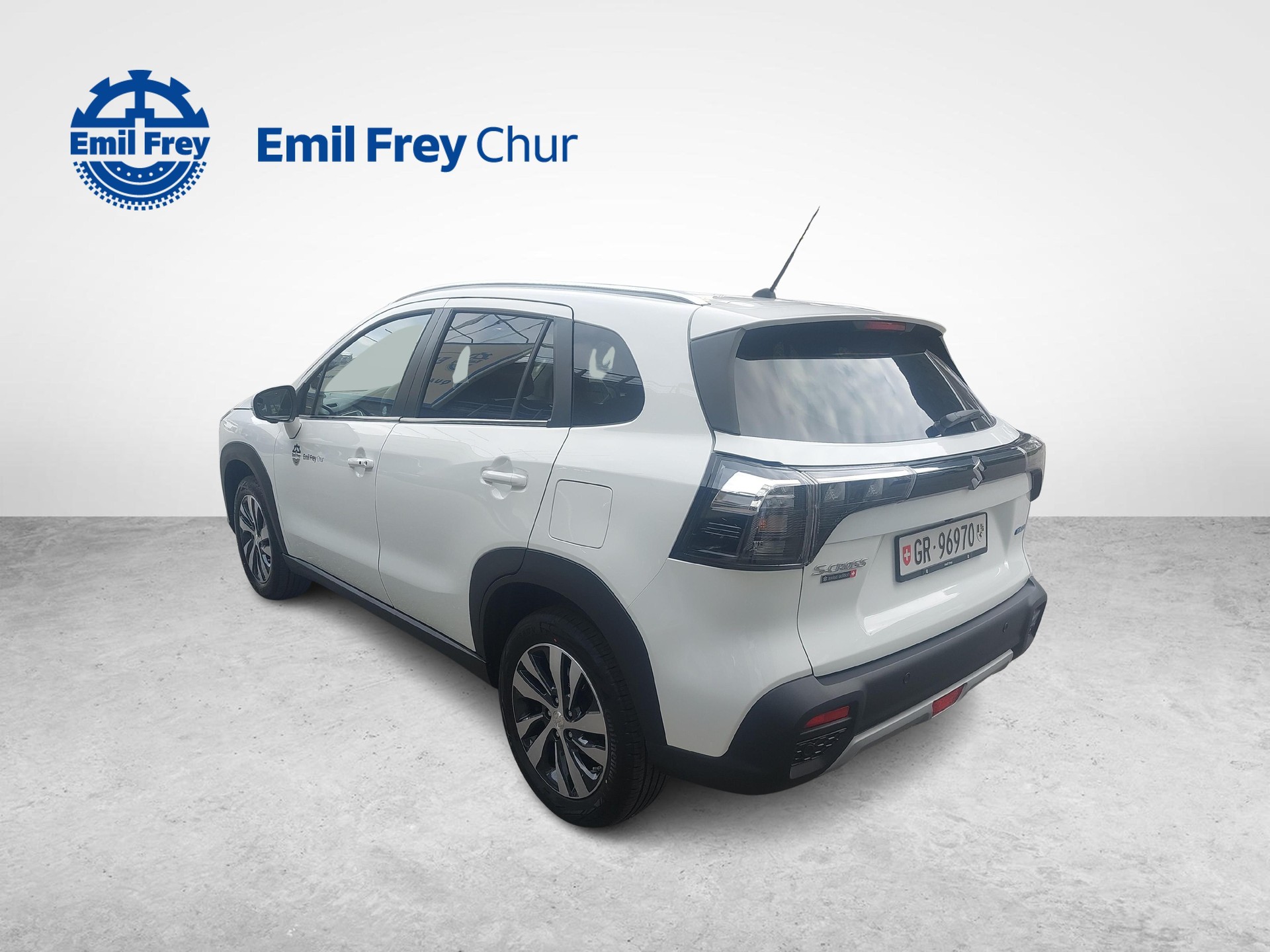 SUZUKI S-Cross 1.4 T Compact Top Hybrid 4x4 / 1.99% Leasing-showroom-element-2