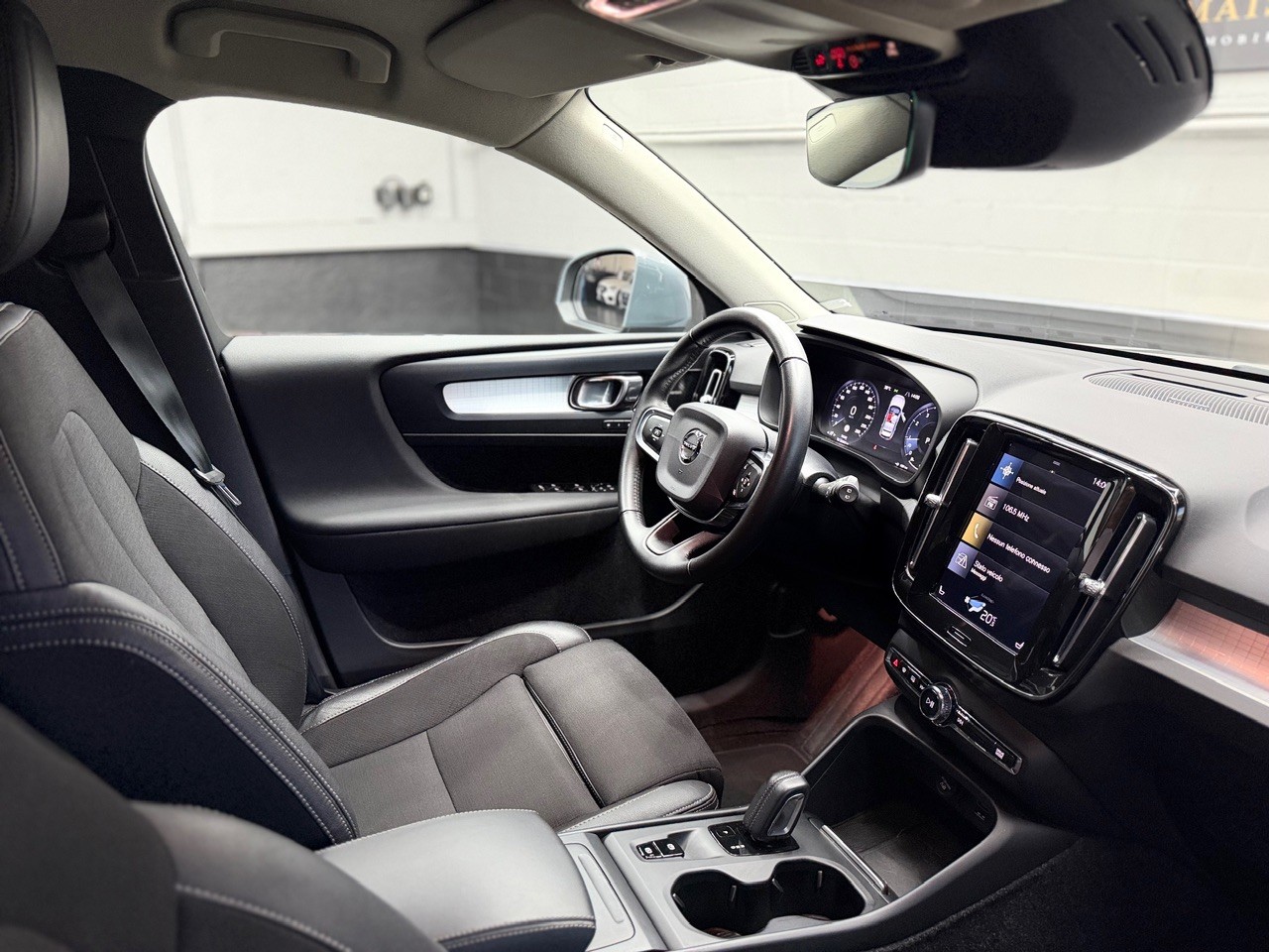 VOLVO XC40 T4 AWD Momentum Geartronic | CH-Auto | 1.Hand | ACC | Gratis Service-image-23