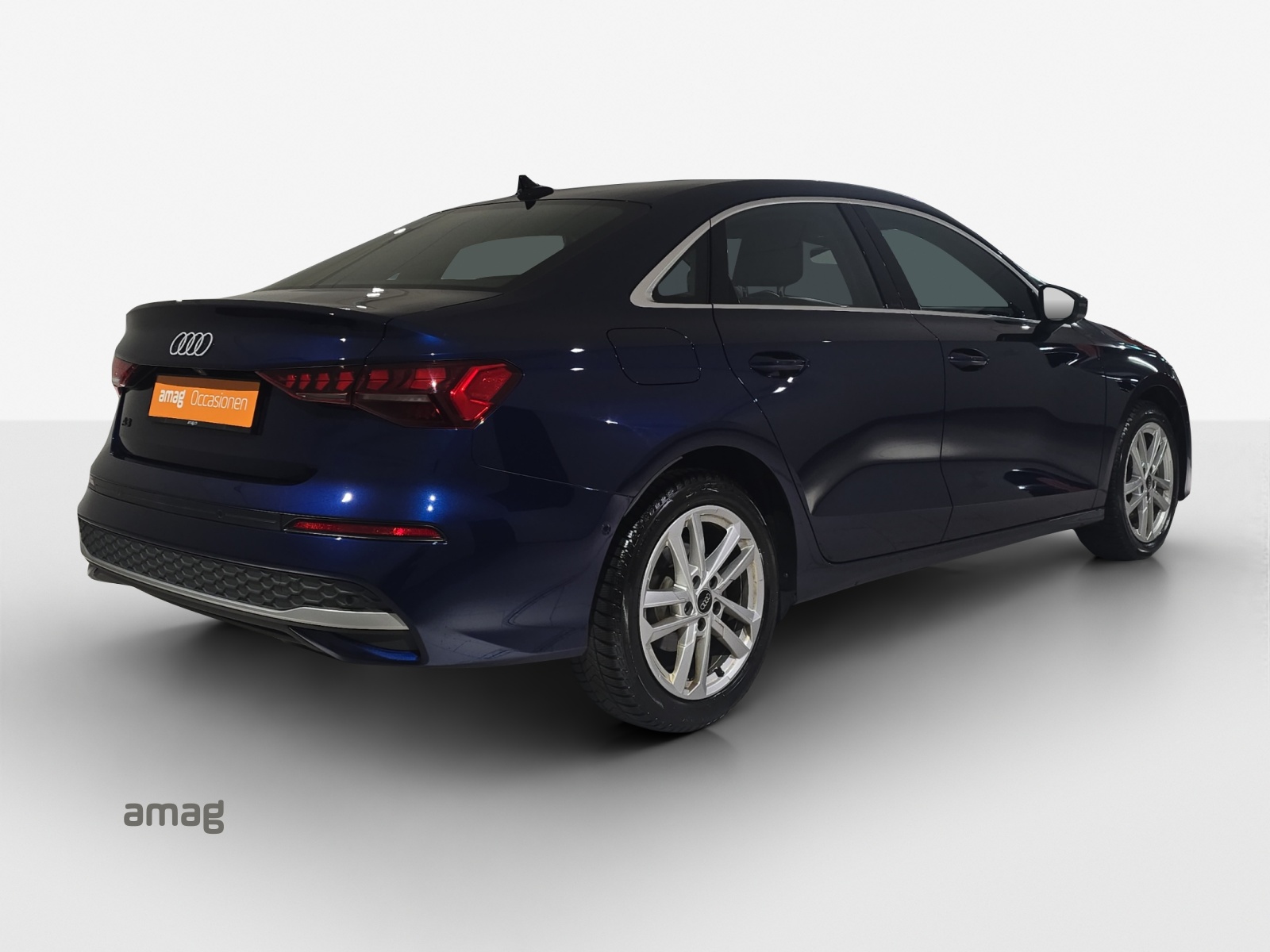 AUDI A3 Limousine 35 TDI advanced S-tronic-image-4