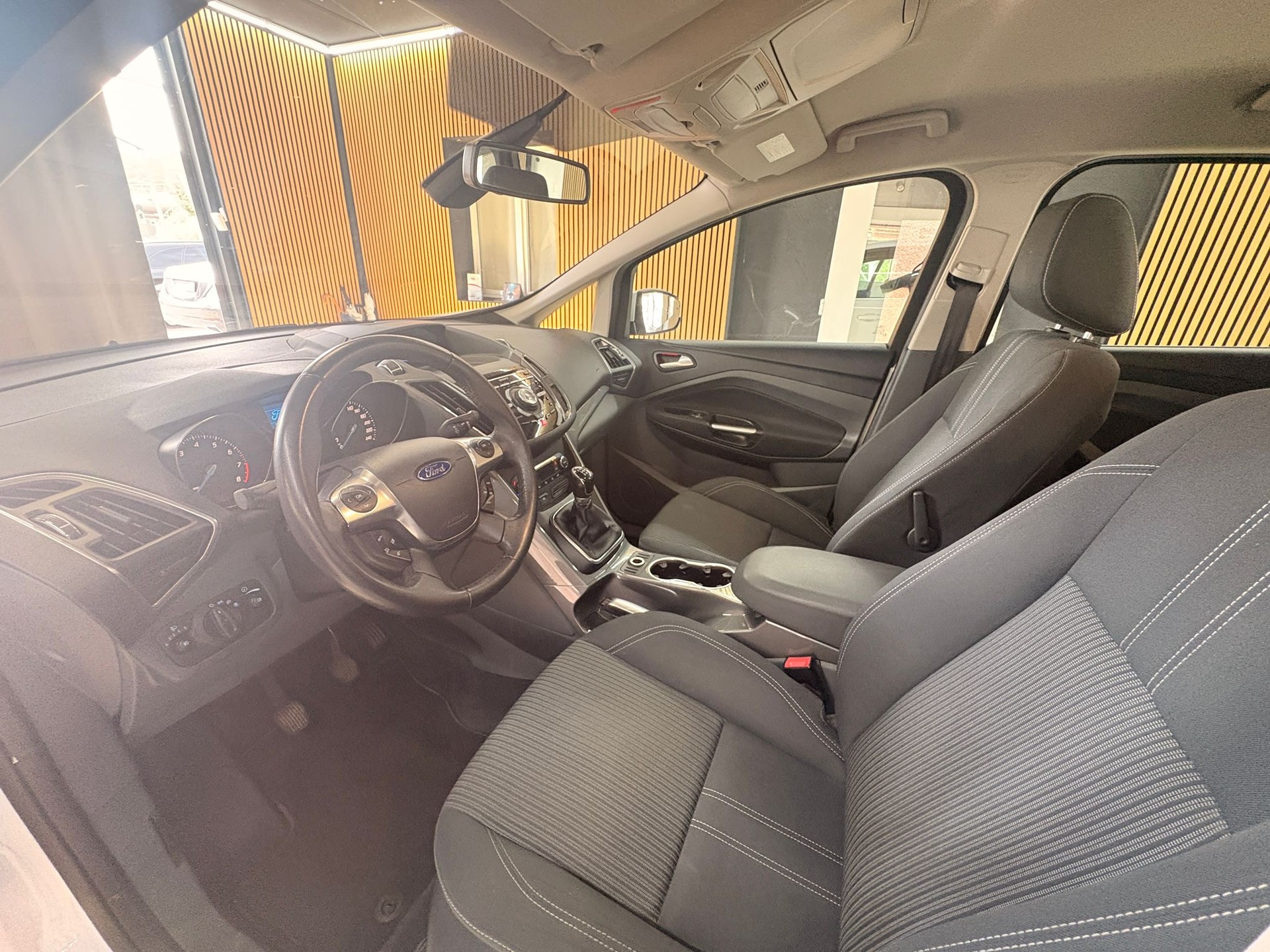 FORD C-Max 1.6 Ti-VCT Titanium-image-6