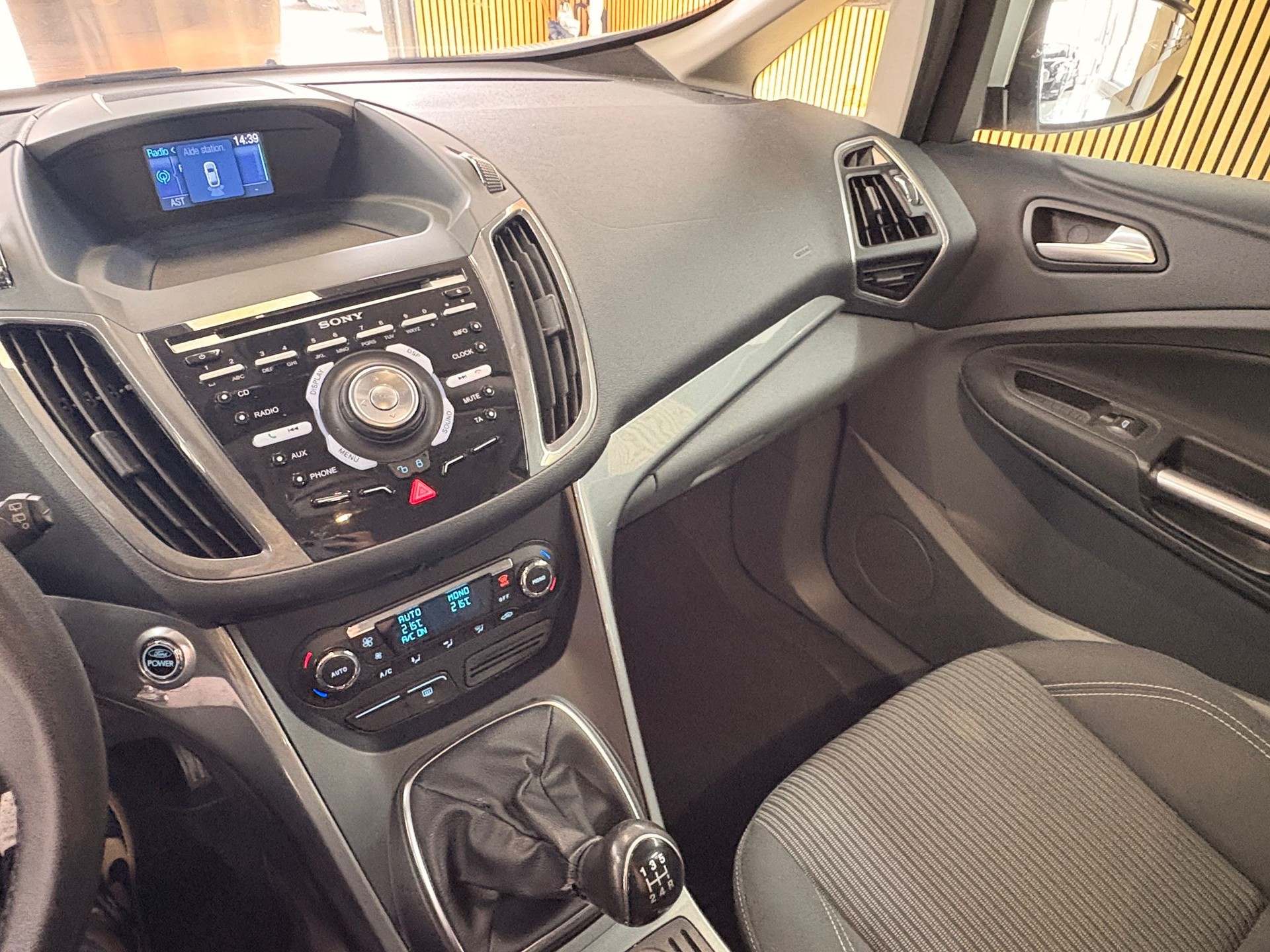 FORD C-Max 1.6 Ti-VCT Titanium-image-14