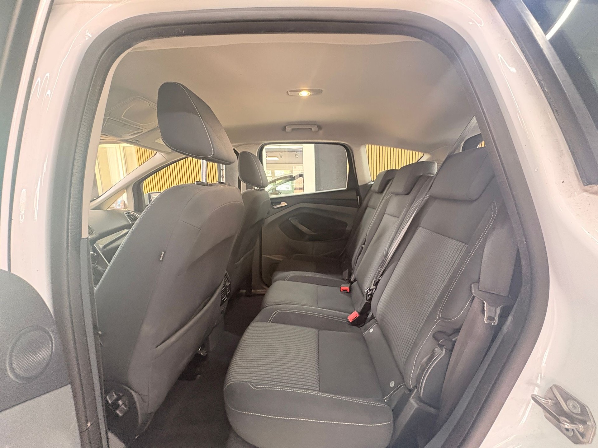 FORD C-Max 1.6 Ti-VCT Titanium-image-9