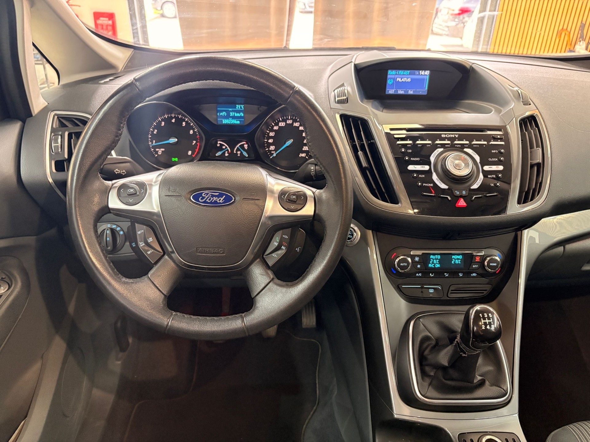 FORD C-Max 1.6 Ti-VCT Titanium-image-11
